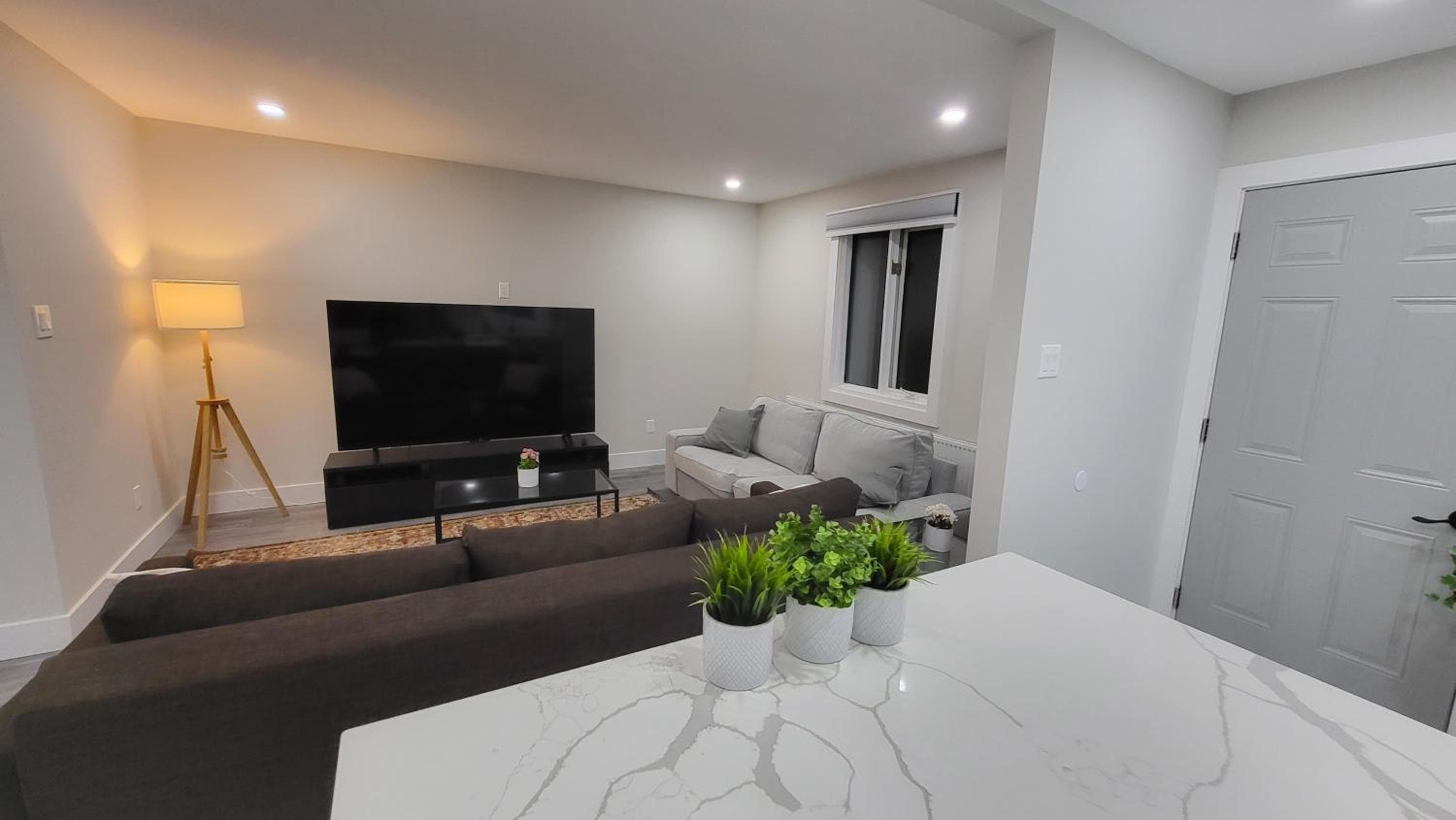 JstLikeHome - Serenity Suites & Guesthouse