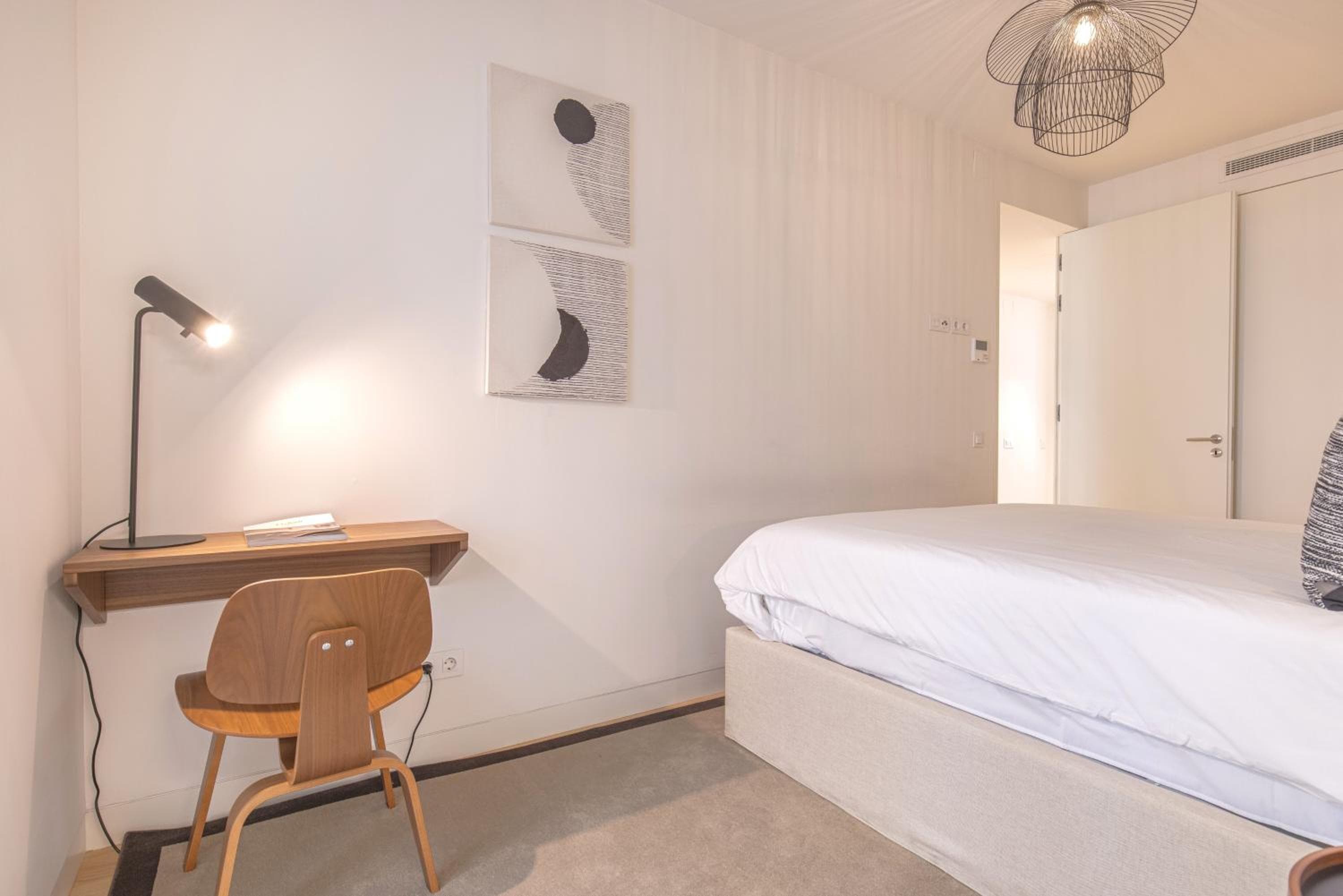 Ando Living - Douradores House