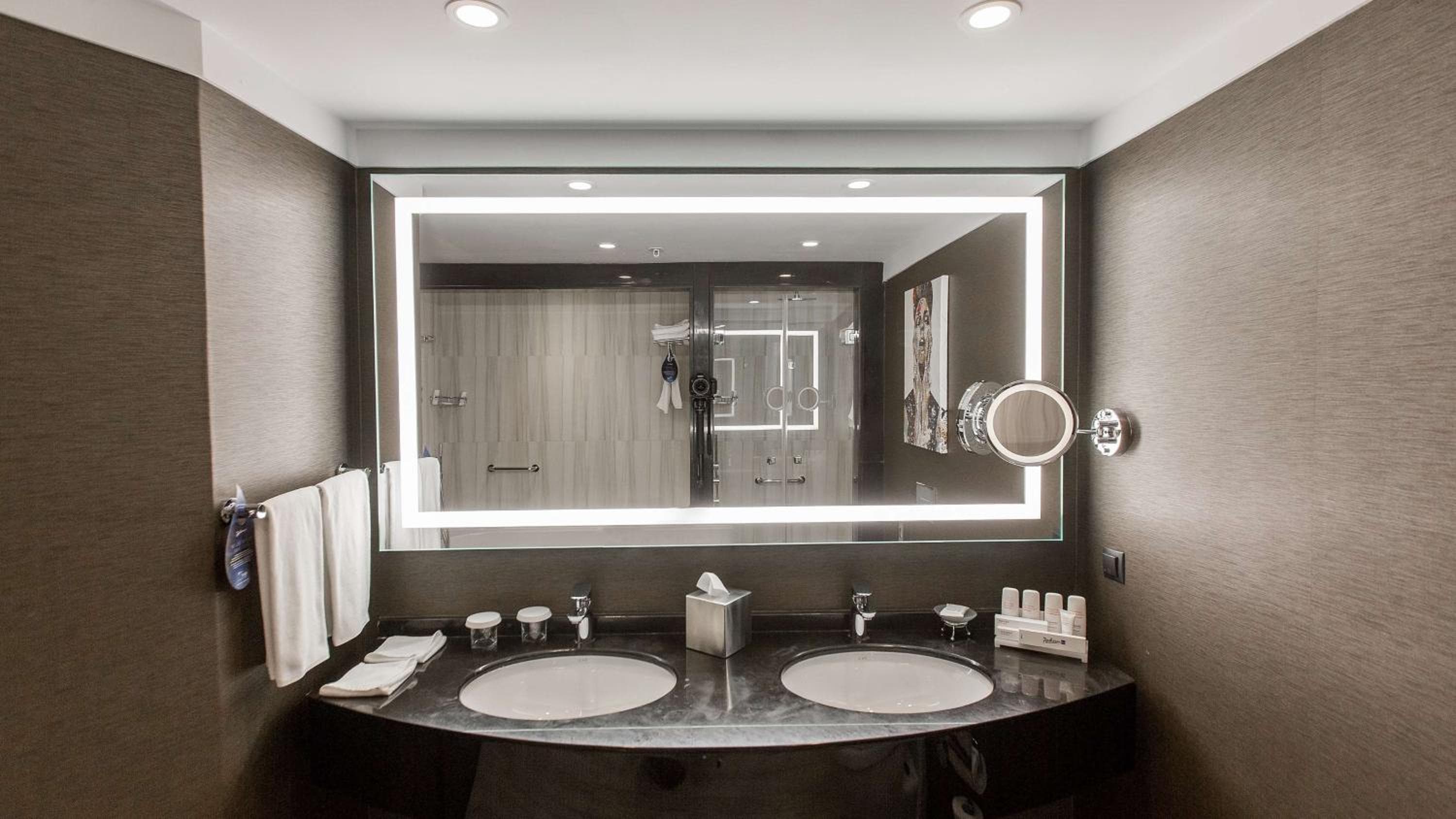 Radisson Blu Leogrand Hotel
