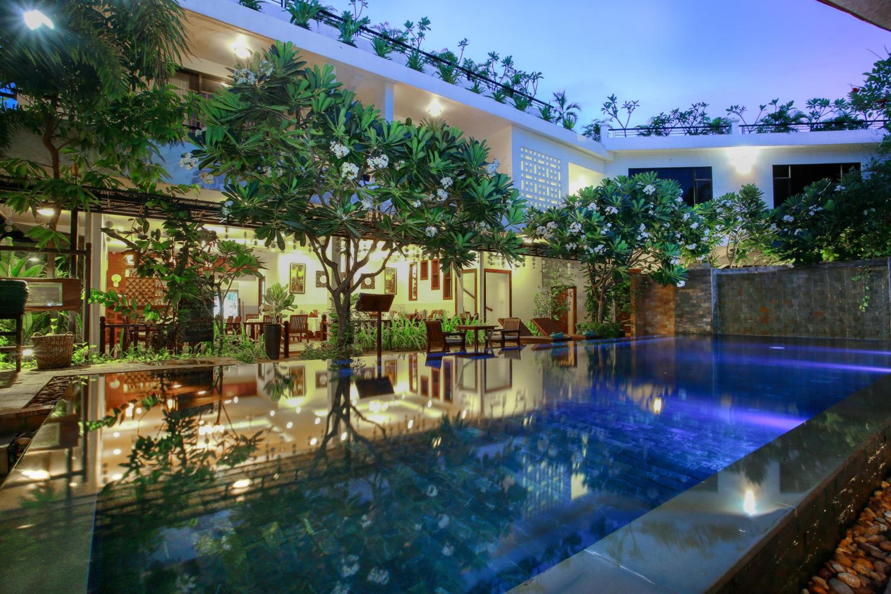 The Moon Residence & Spa