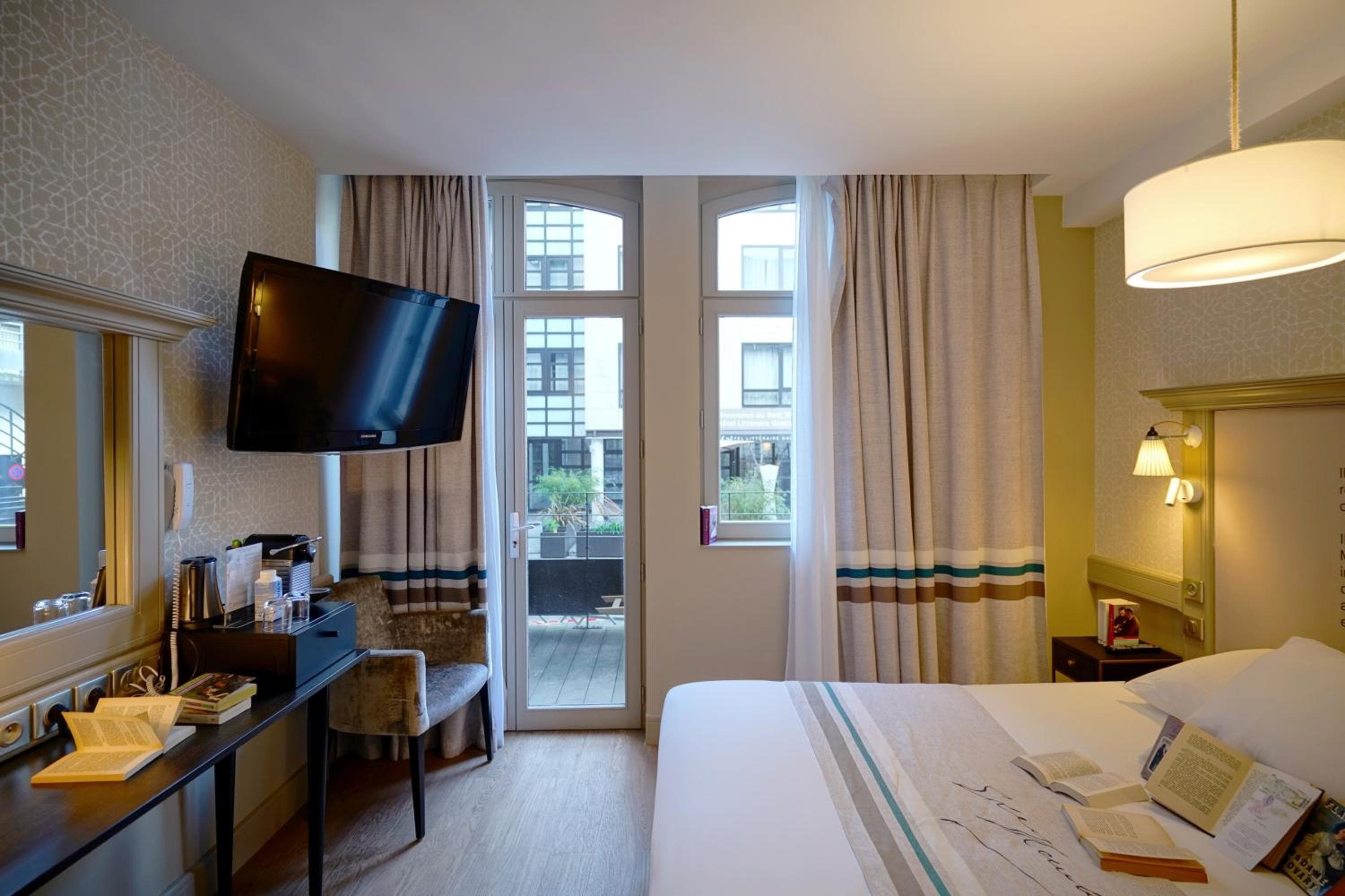 hotel room