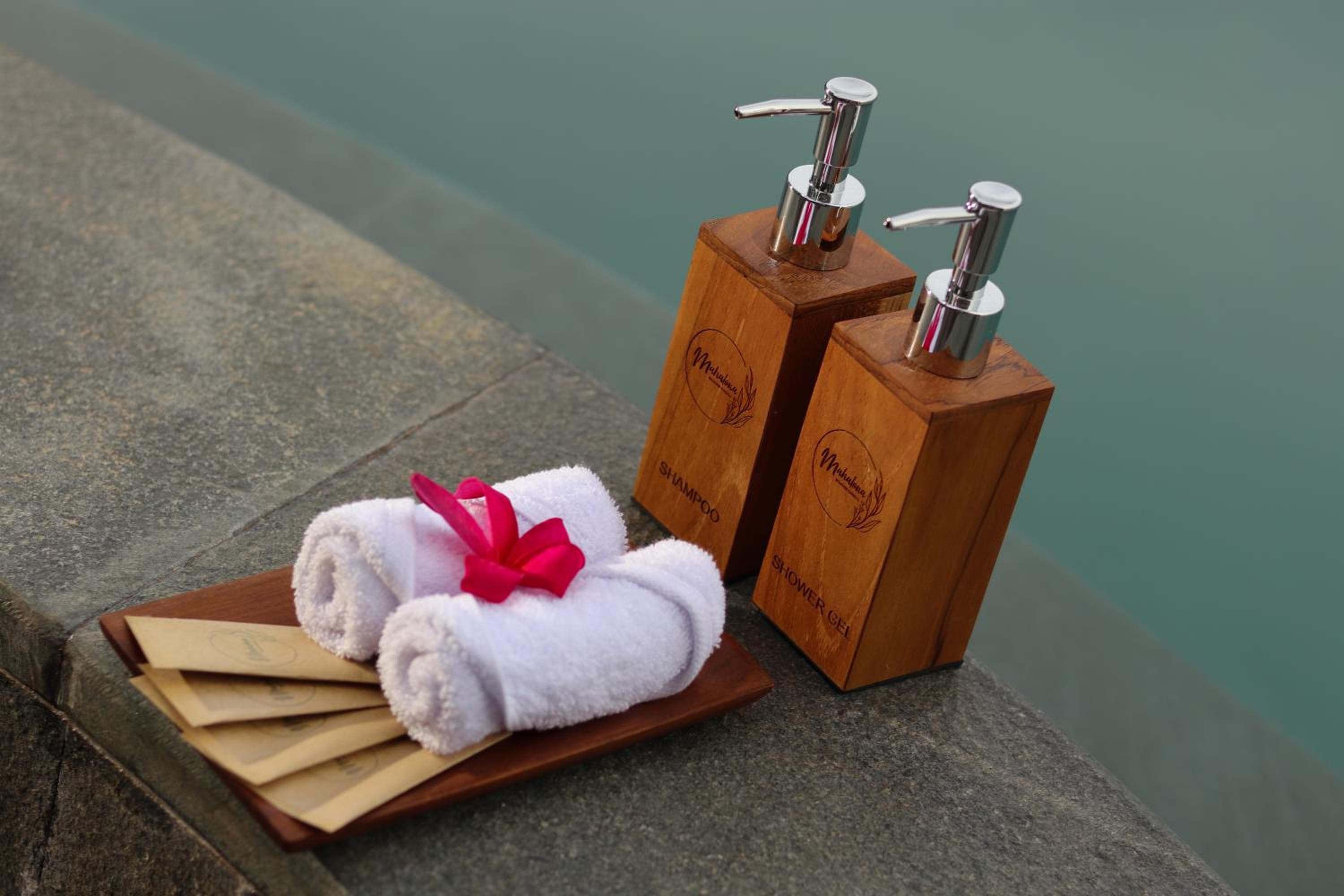 MAHALONA BALI STAY