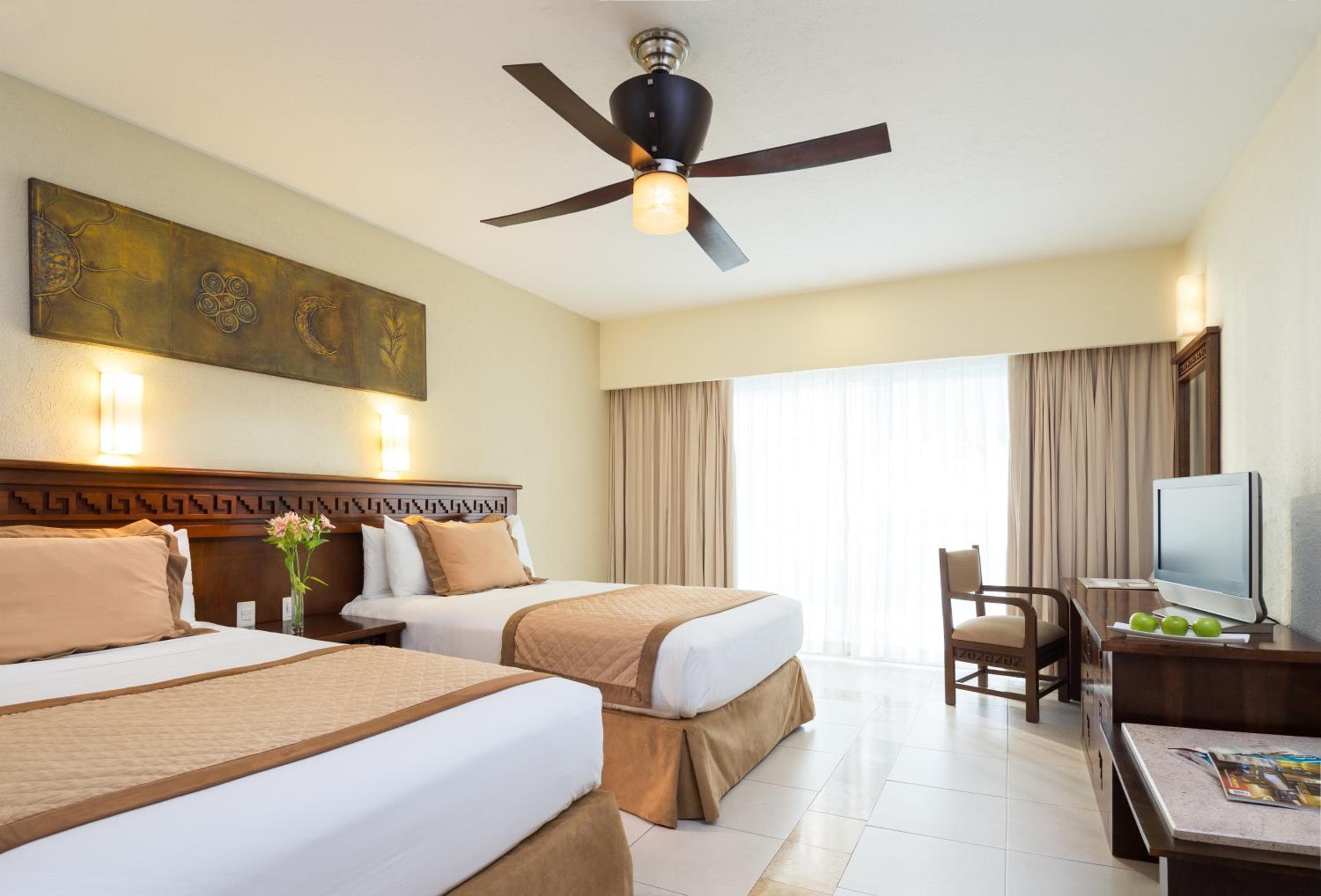 BlueBay Grand Esmeralda-All Inclusive