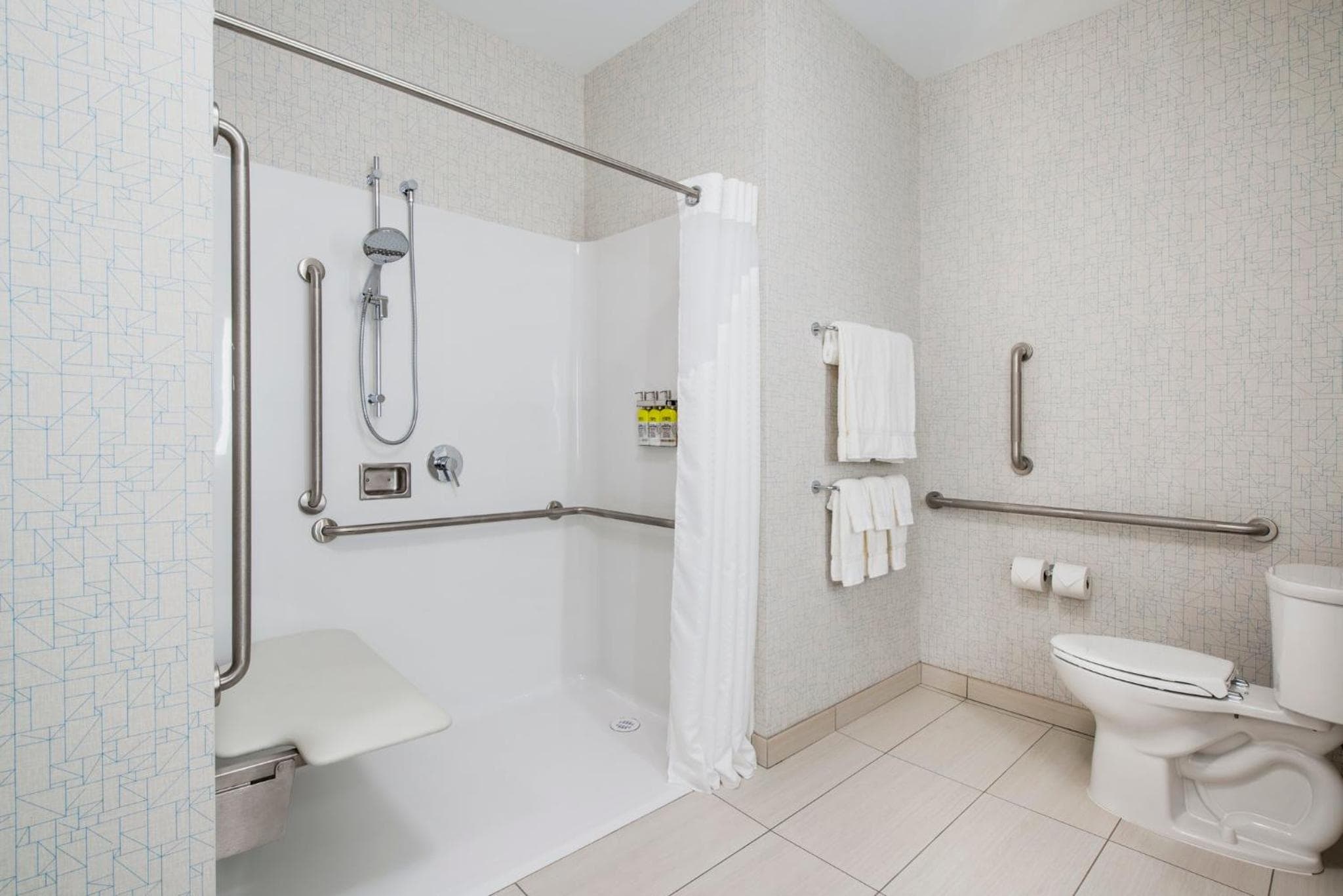 Holiday Inn Express & Suites Kelowna - East by IHG