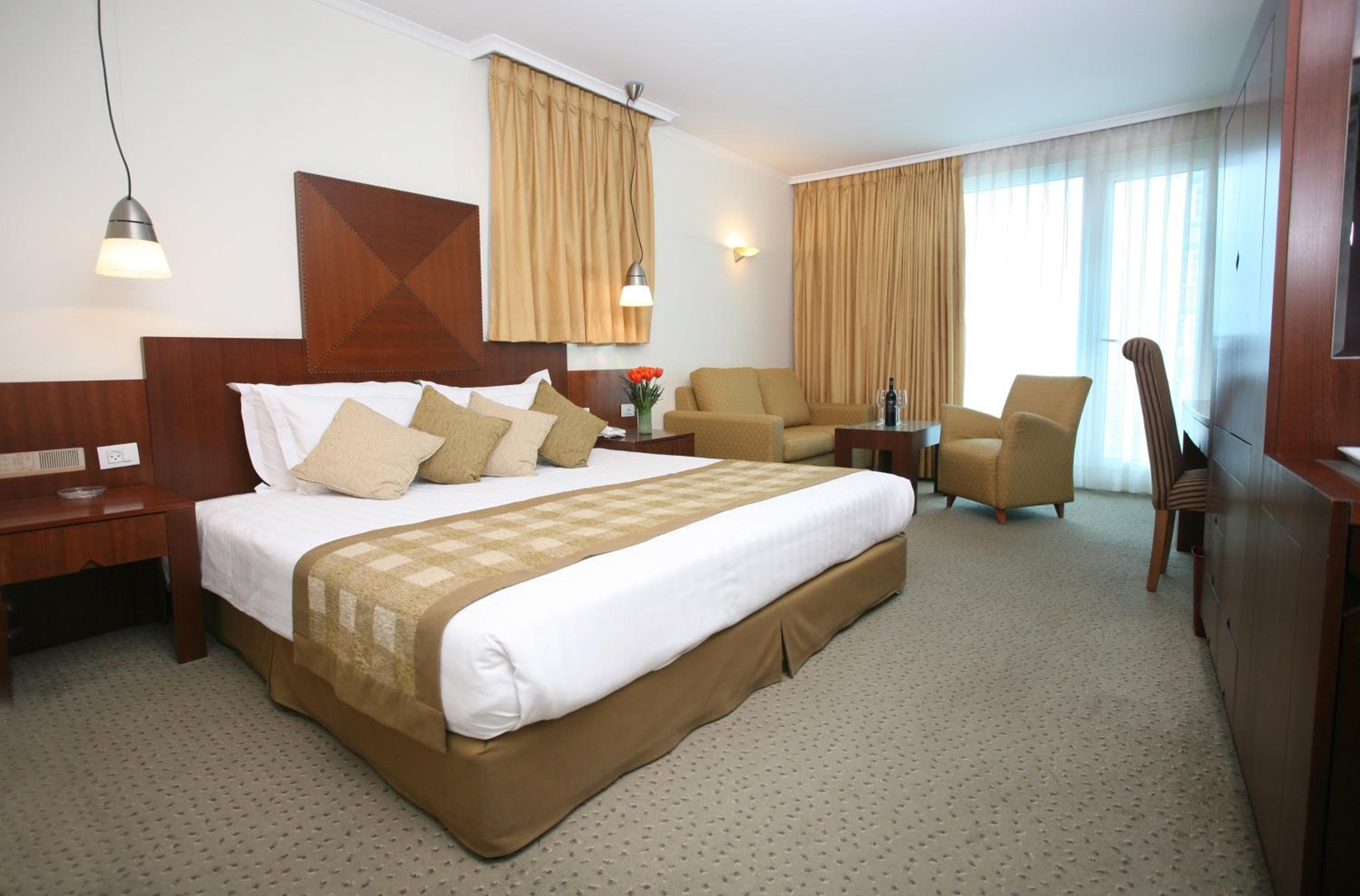 Crowne Plaza Tel Aviv Beach by IHG