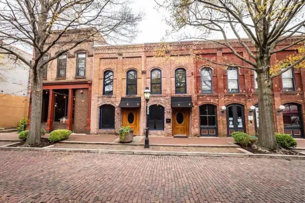 Luxury 2 BR 2 Bath Downtown Paducah Condo