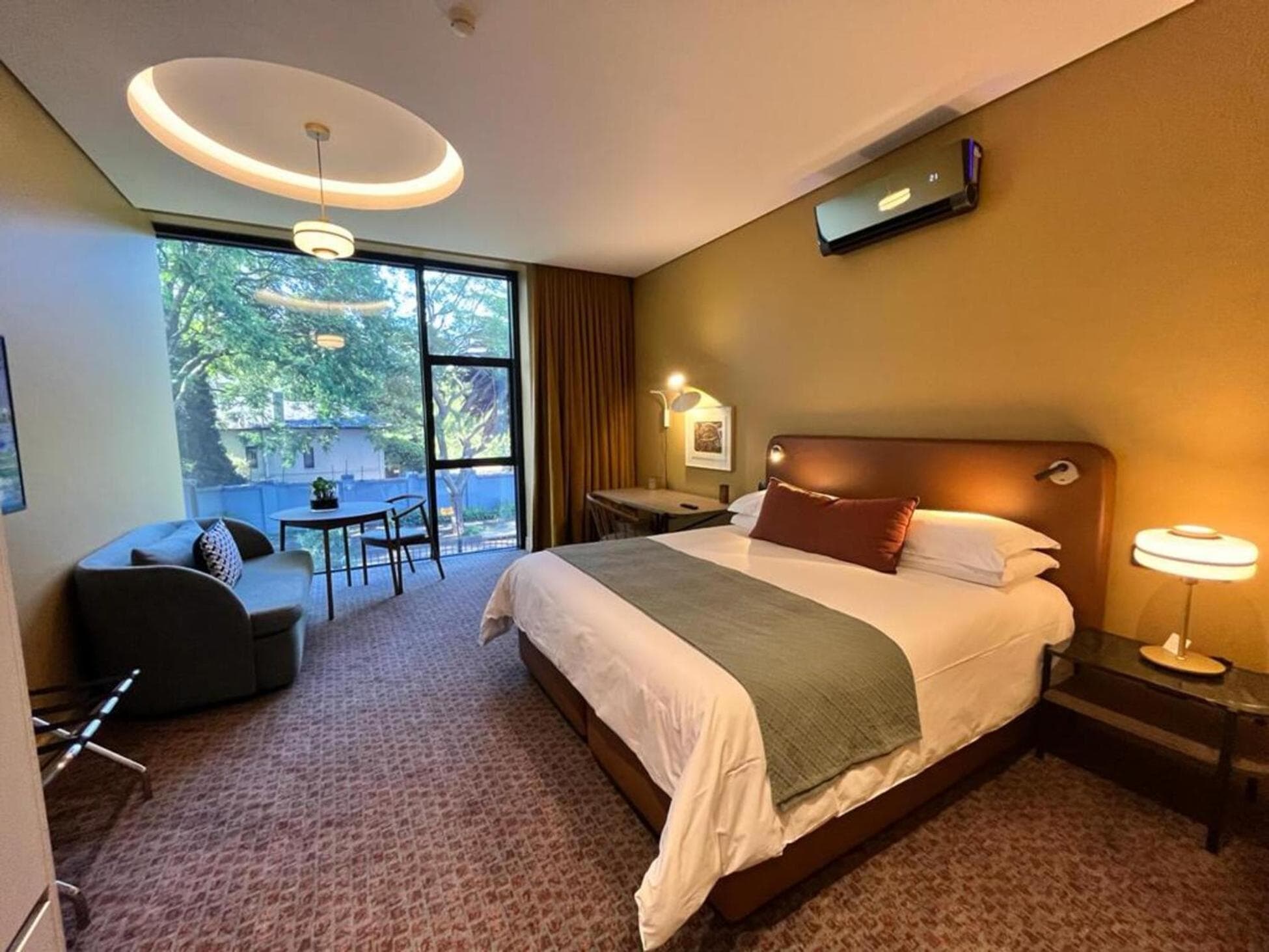 Home Suite Hotels Rosebank