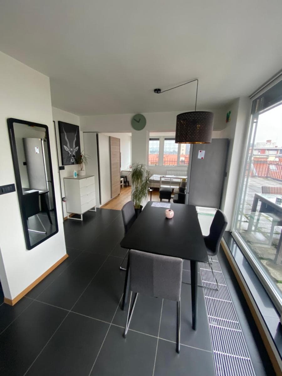 Rok's Mini Penthouse