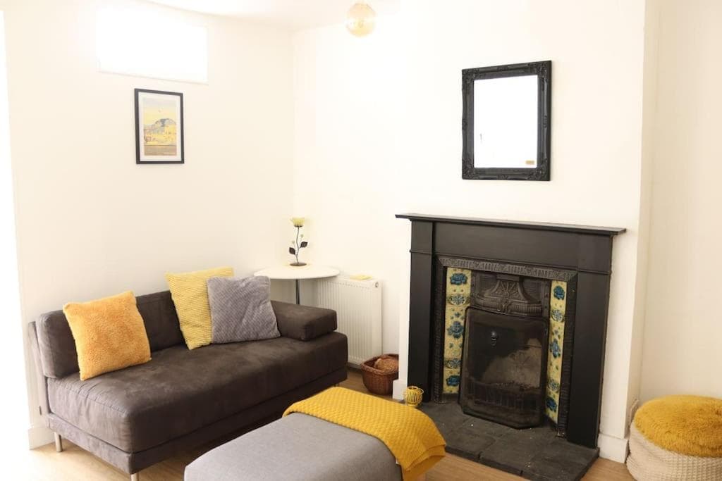 Central Worthing, 3 bedrooms, 600m from beach