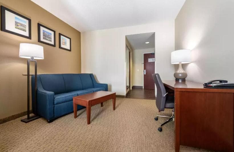 Holiday Inn Express & Suites Hebron - Cincinnati Airport by IHG