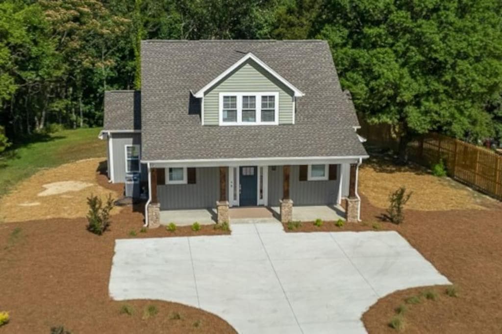 Relax, Rewind, Repeat - New Country Cottage