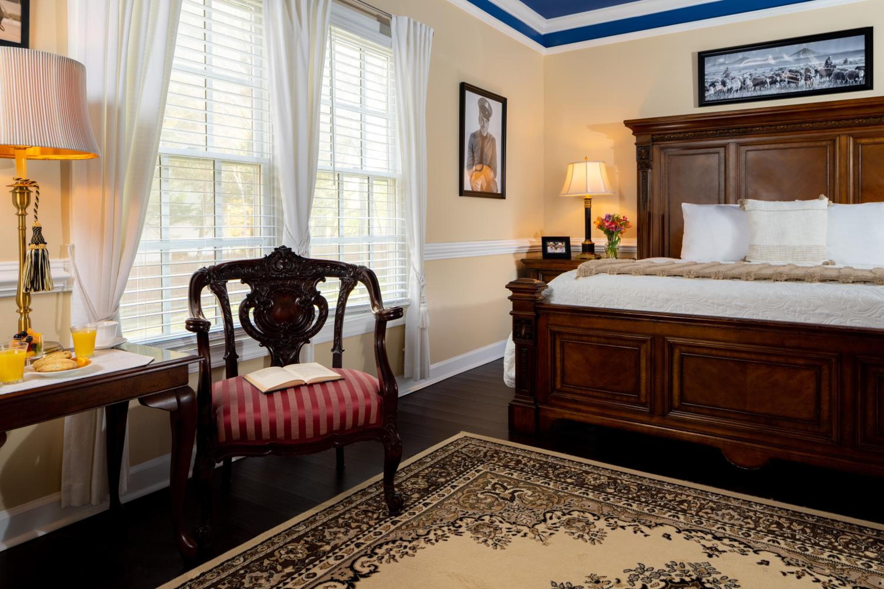 A Williamsburg White House Inn