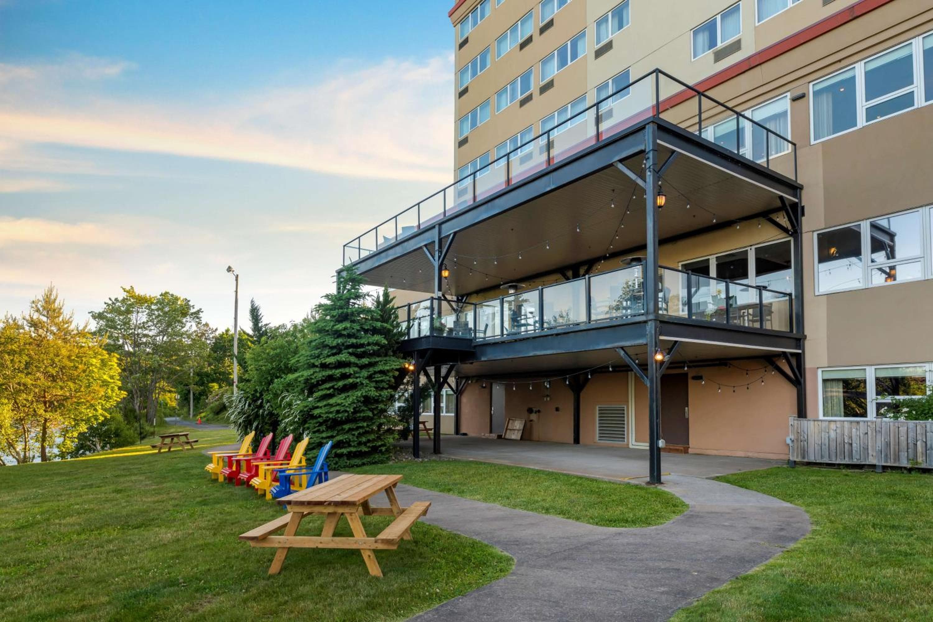 Best Western Plus Chocolate Lake Hotel - Halifax