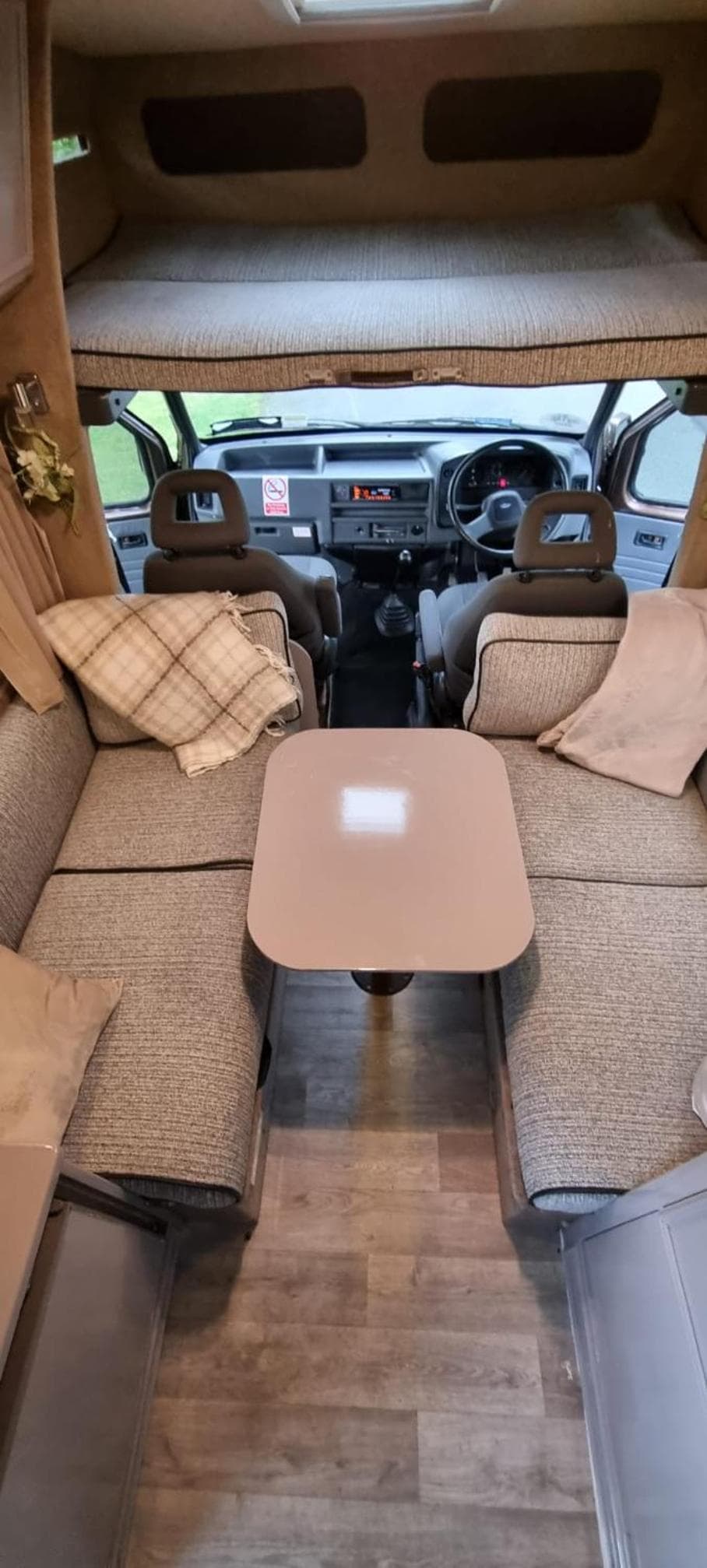 RETRO CAMPER HIRE LTD Campervan Hire Company "Travel Throughout Ireland "