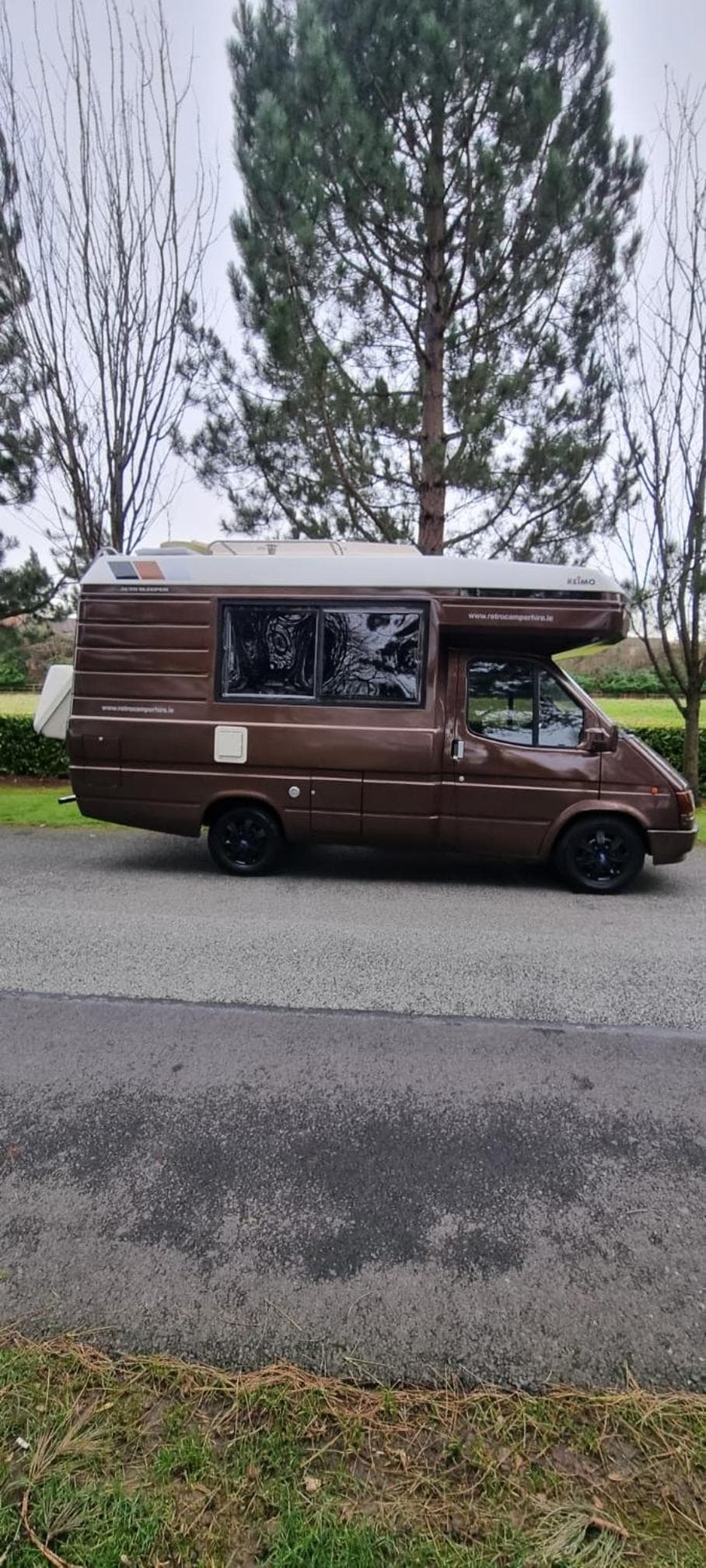RETRO CAMPER HIRE LTD Campervan Hire Company "Travel Throughout Ireland "