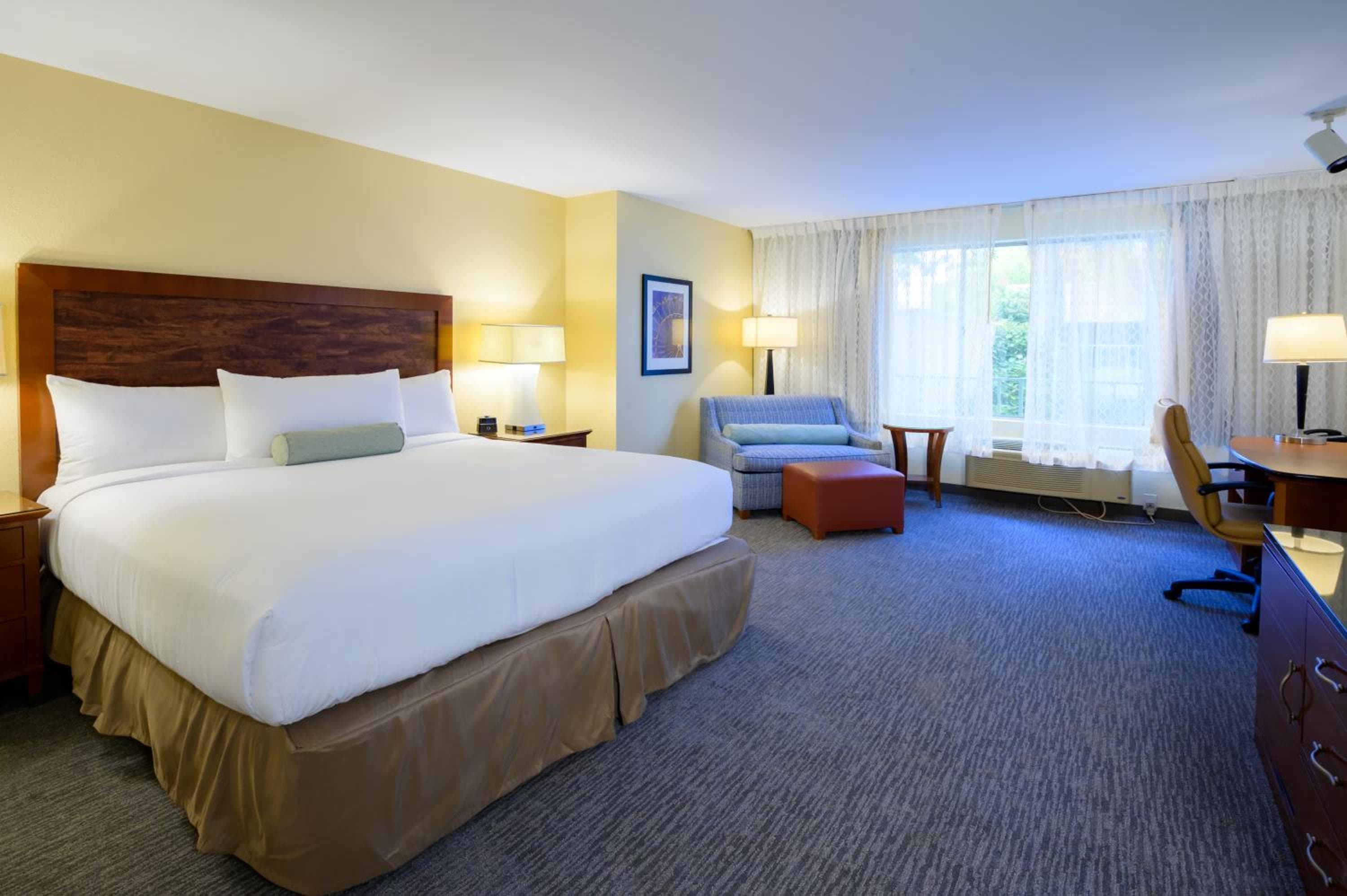 Airtel Plaza Hotel