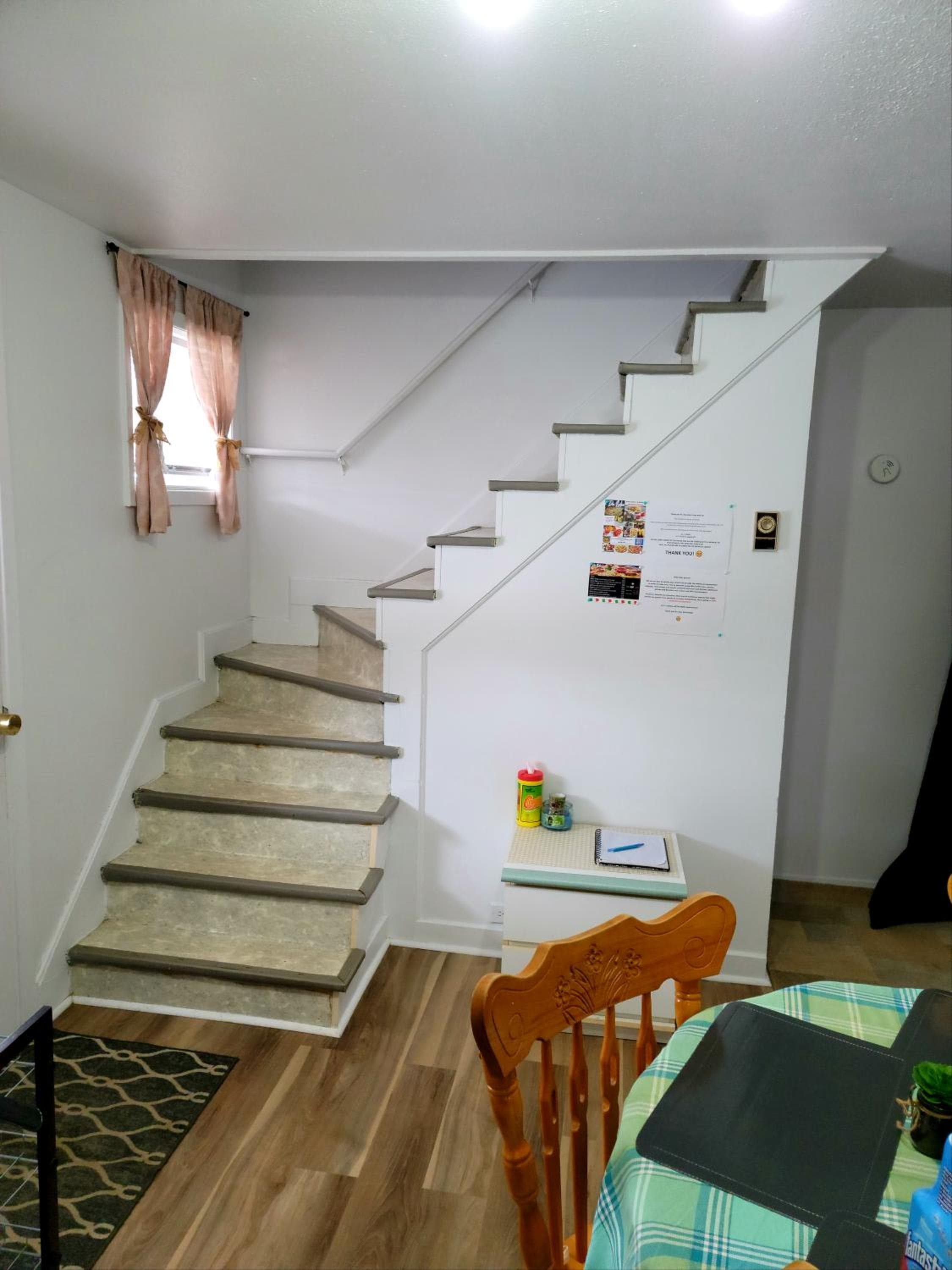 Downtown apartment next to highway netflix+wifi