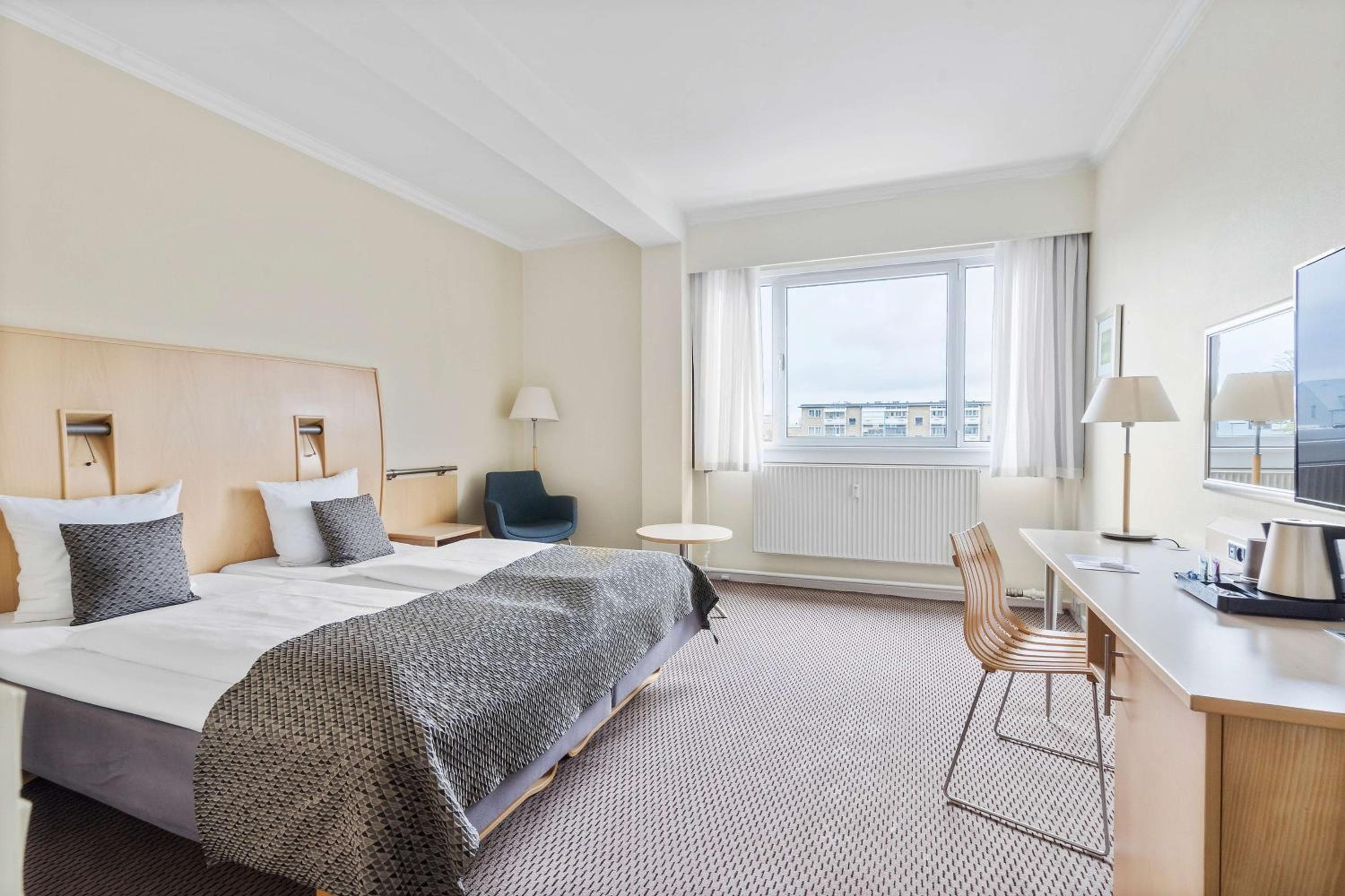 Best Western Plus Airport Hotel