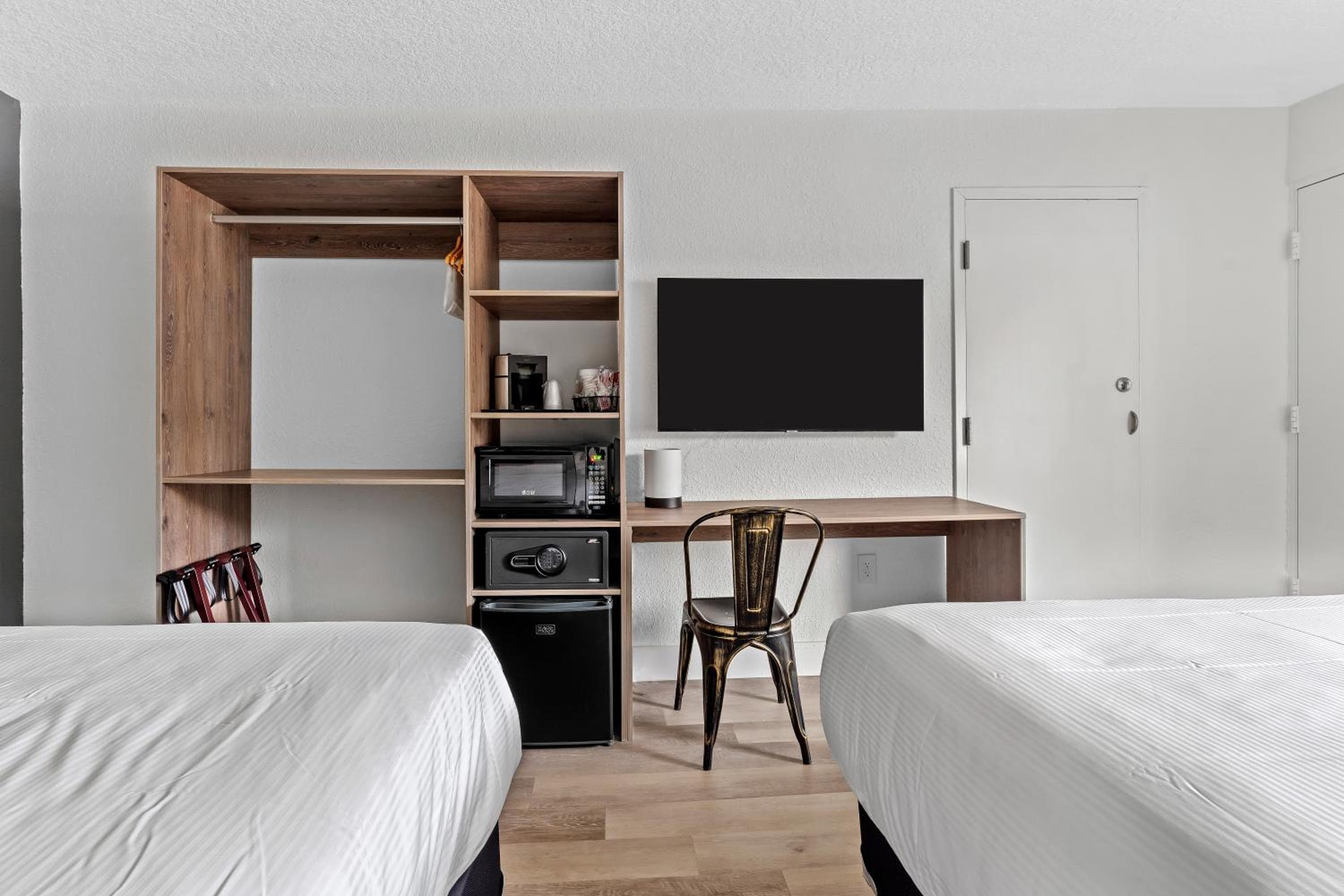 Baymont by Wyndham Jacksonville Airport