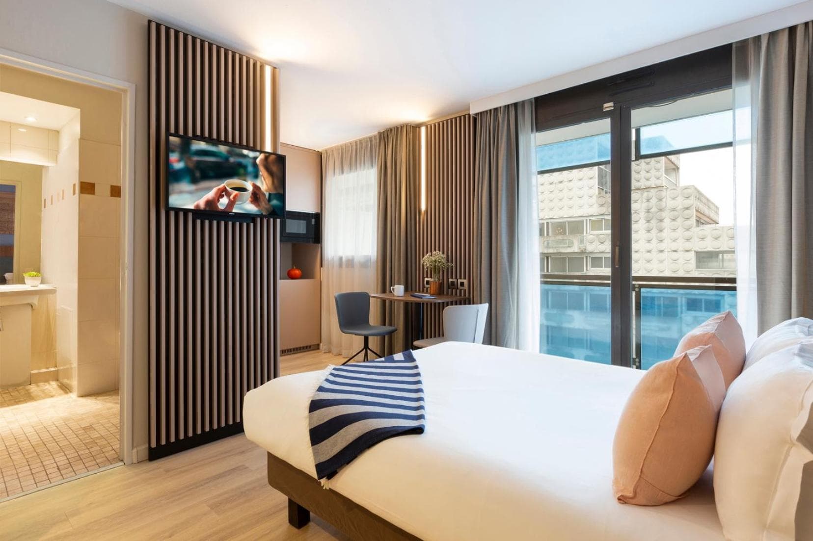 hotel room