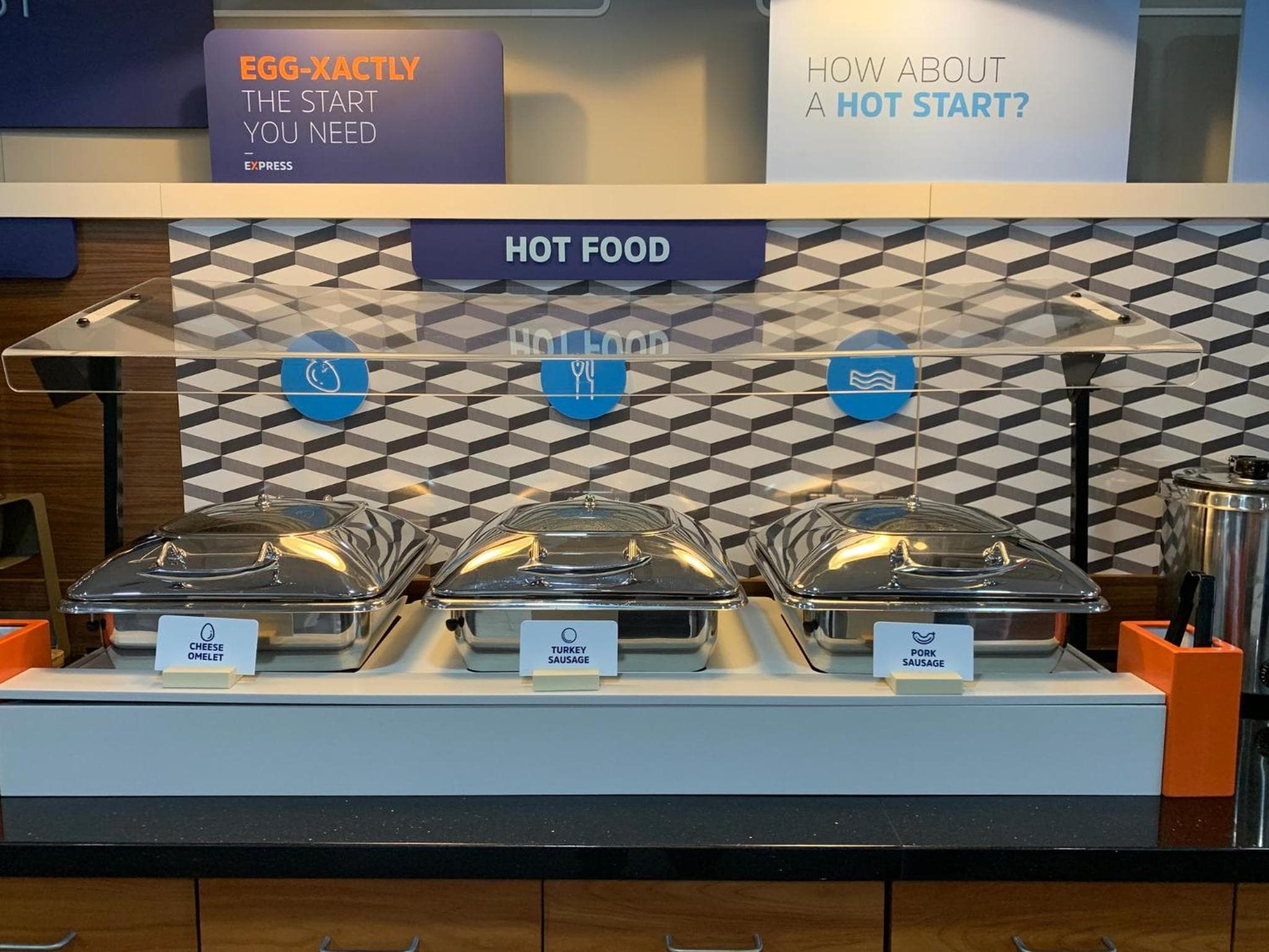 Holiday Inn Express and Suites Pittsburgh West Mifflin by IHG