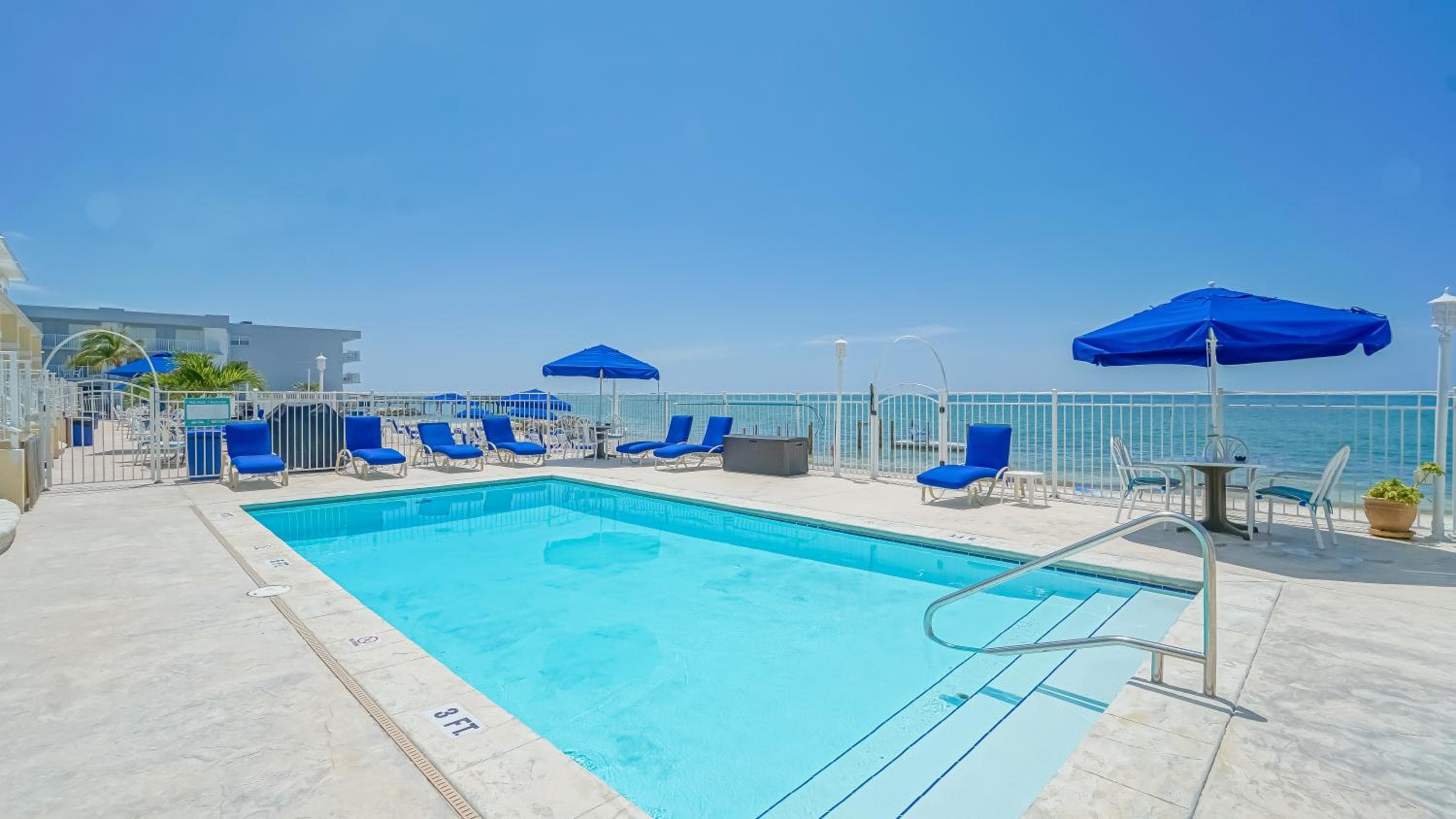 Glunz Ocean Beach Hotel and Resort