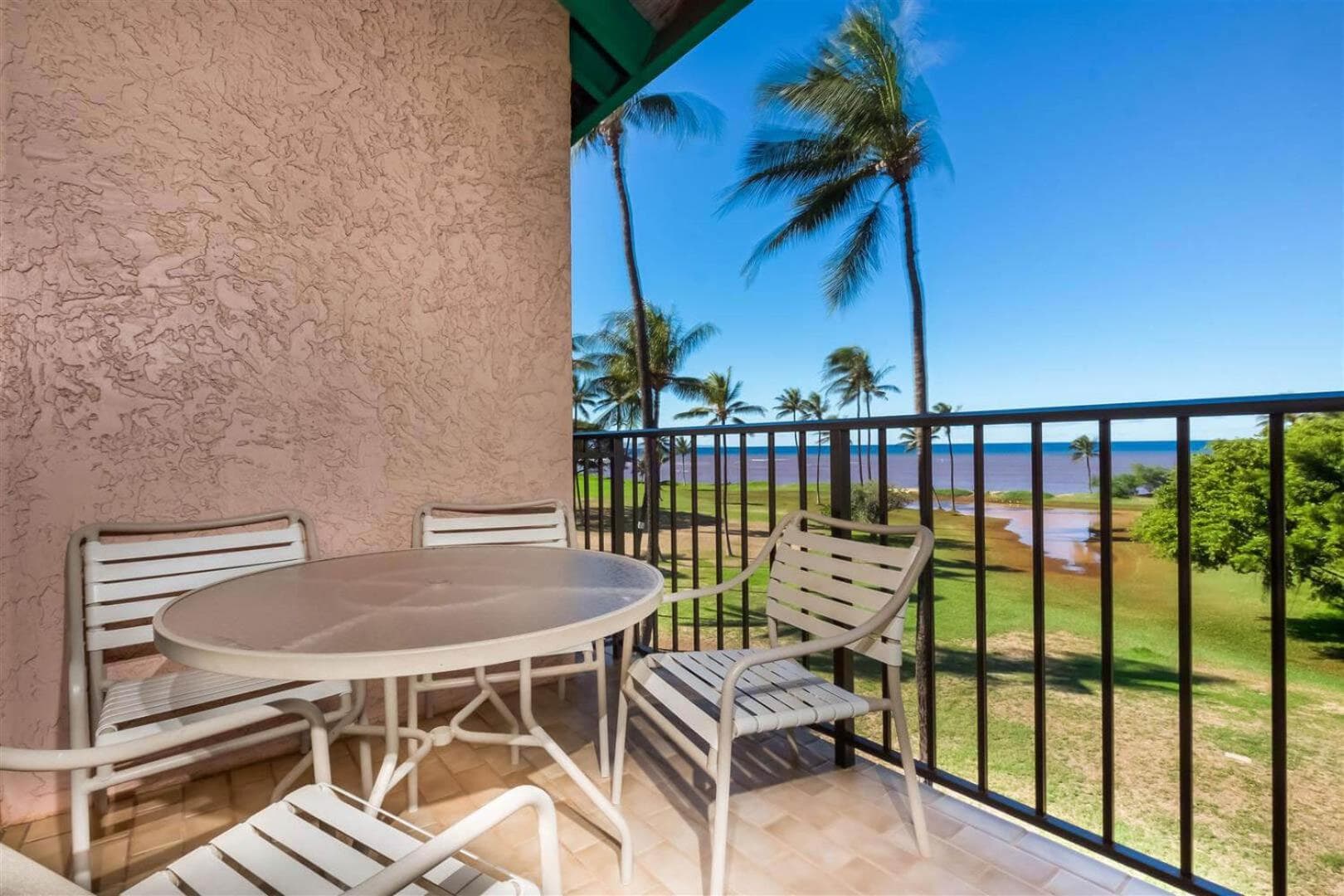 Maui Schooner Resort