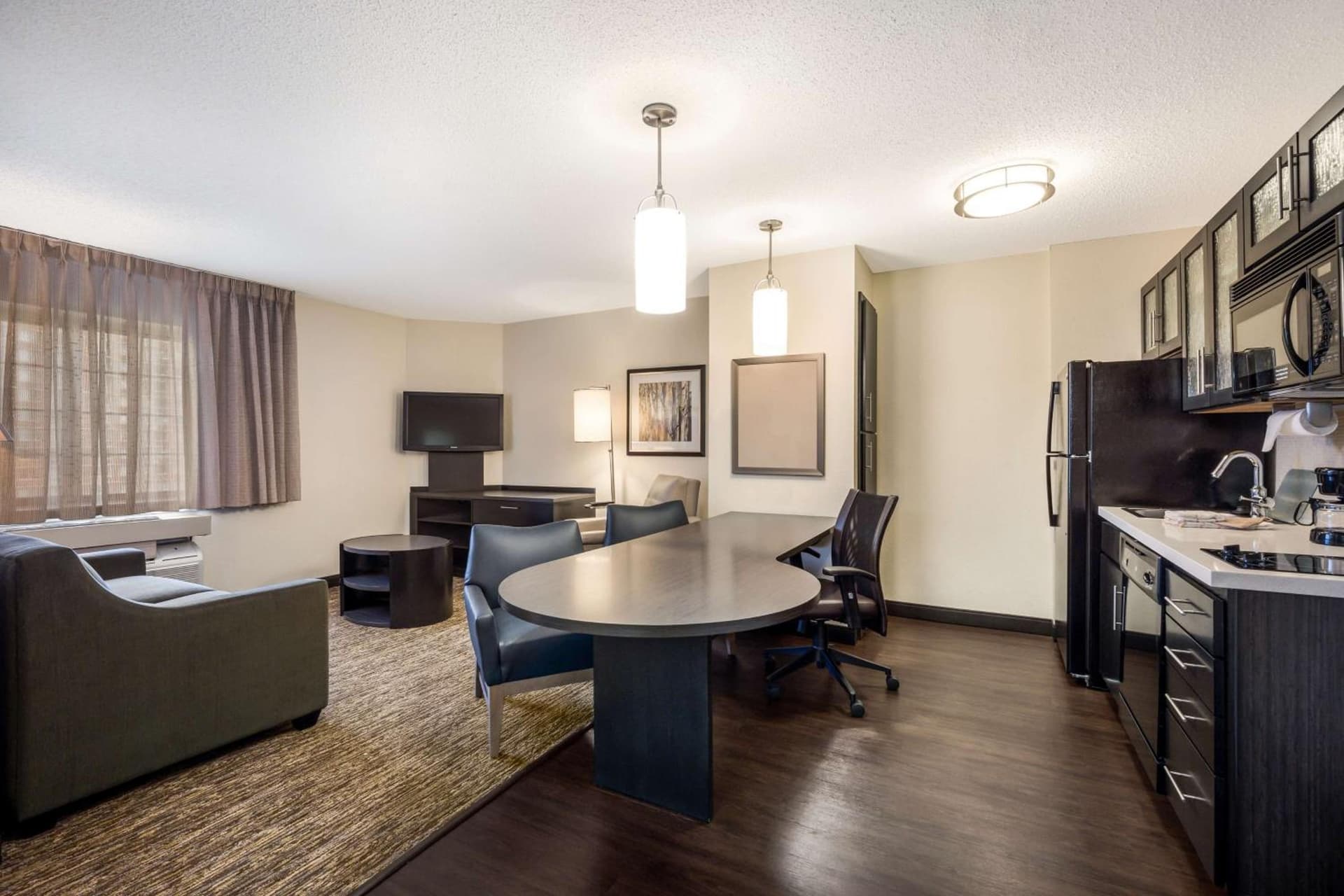 Coratel Suites Extended Stay MSP Airport Minneapolis Richfield