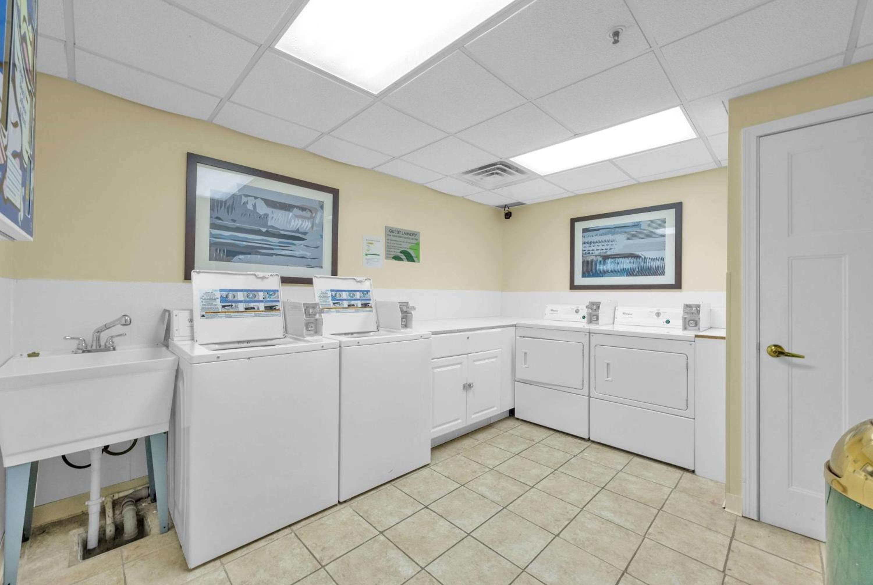 Wingate by Wyndham Chicago Schaumburg