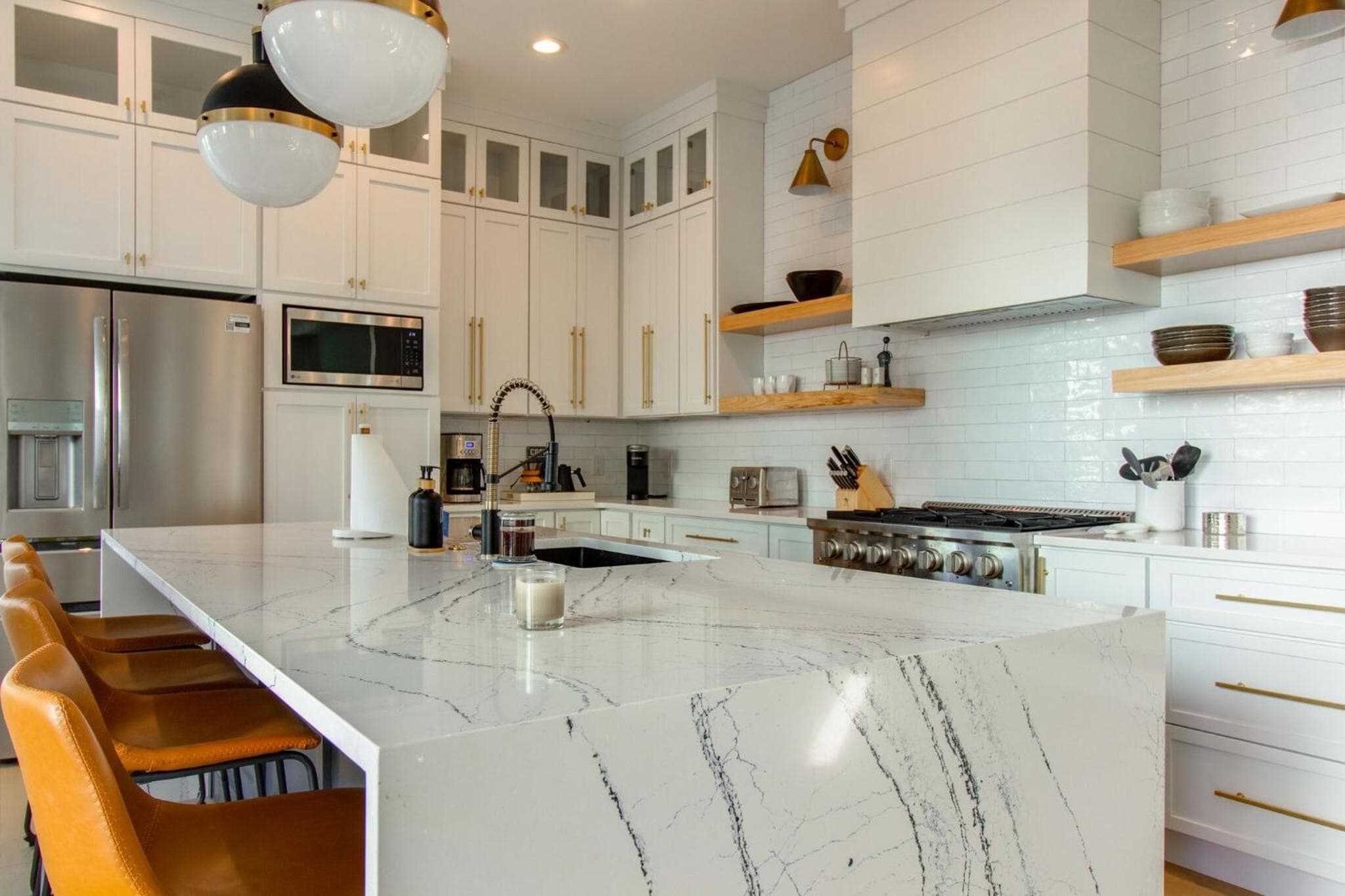 LUXE Doin' Grayt Easy Beach Access 4 Bikes Pool Pets Sleeps 12