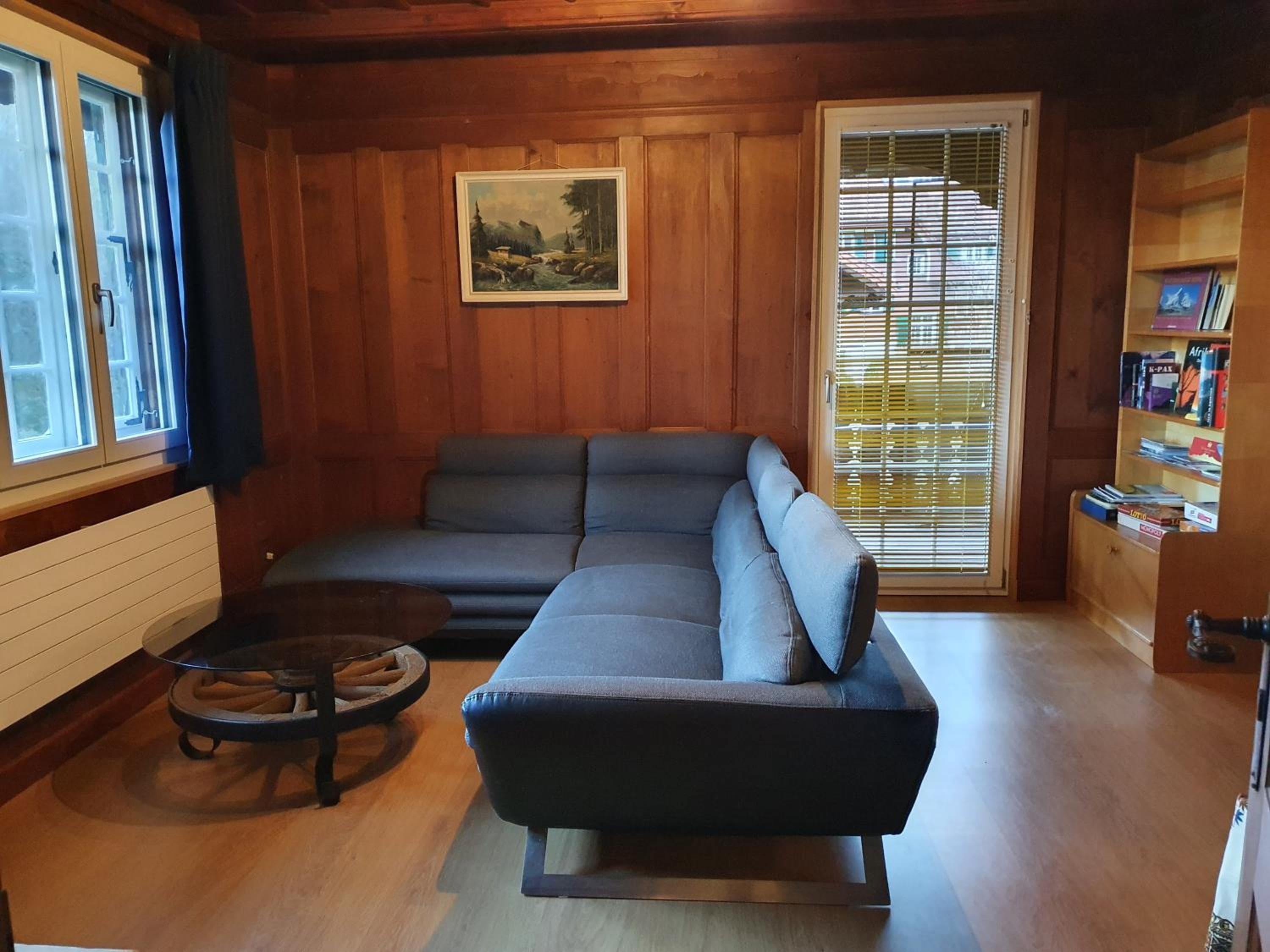 Traditional Swiss-Flat