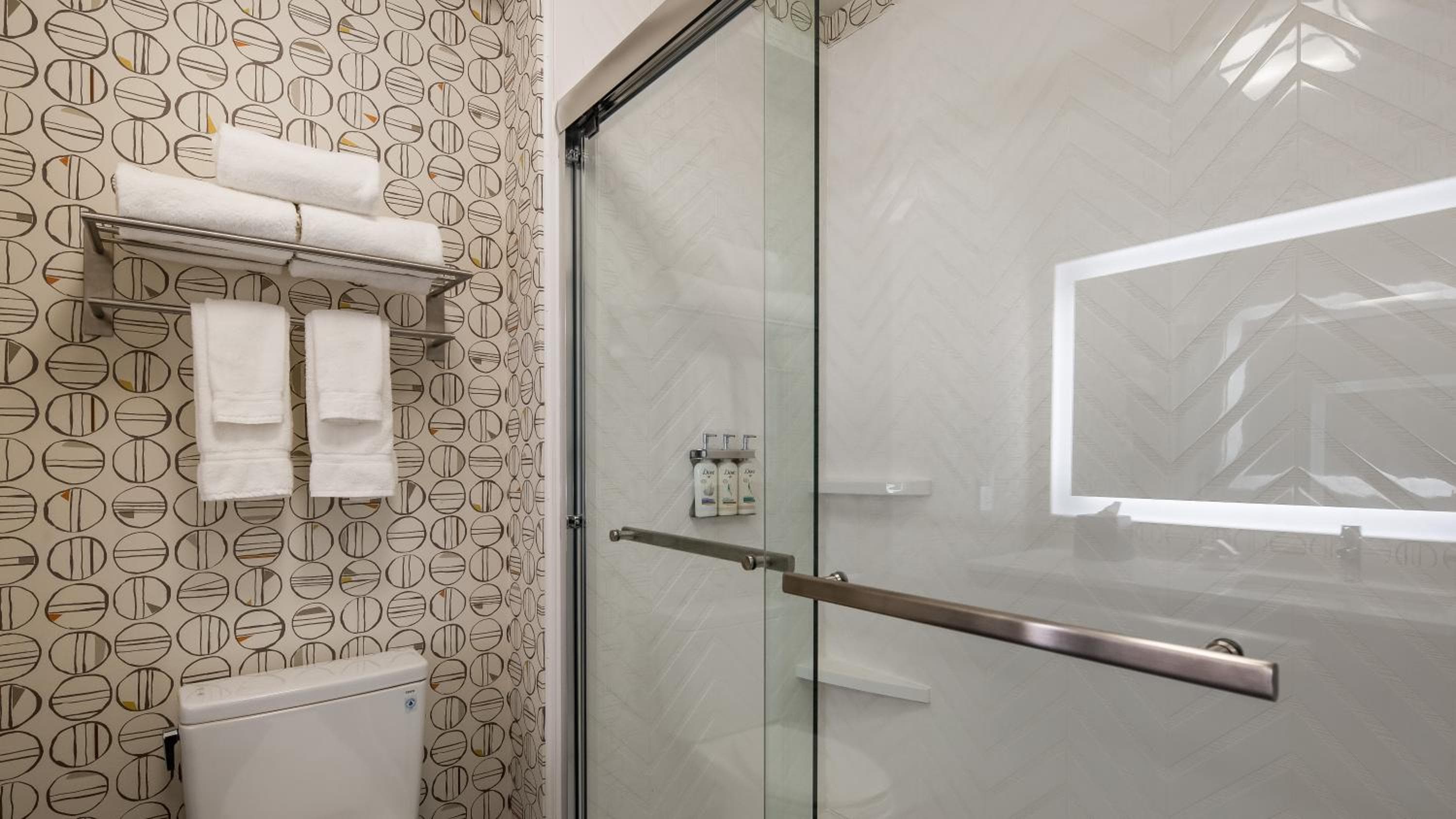 Holiday Inn - Clarksville Northeast by IHG