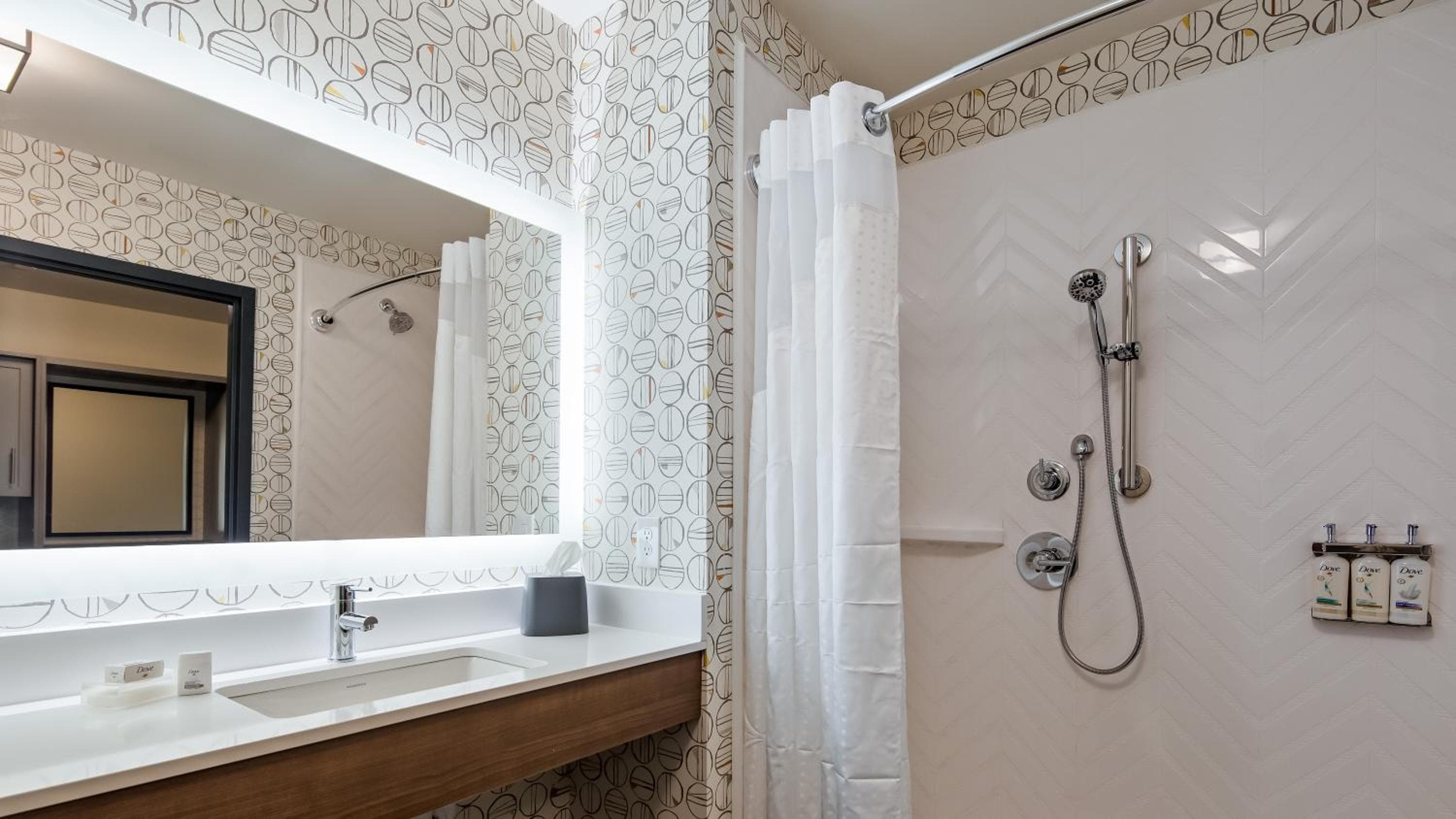 Holiday Inn - Clarksville Northeast by IHG