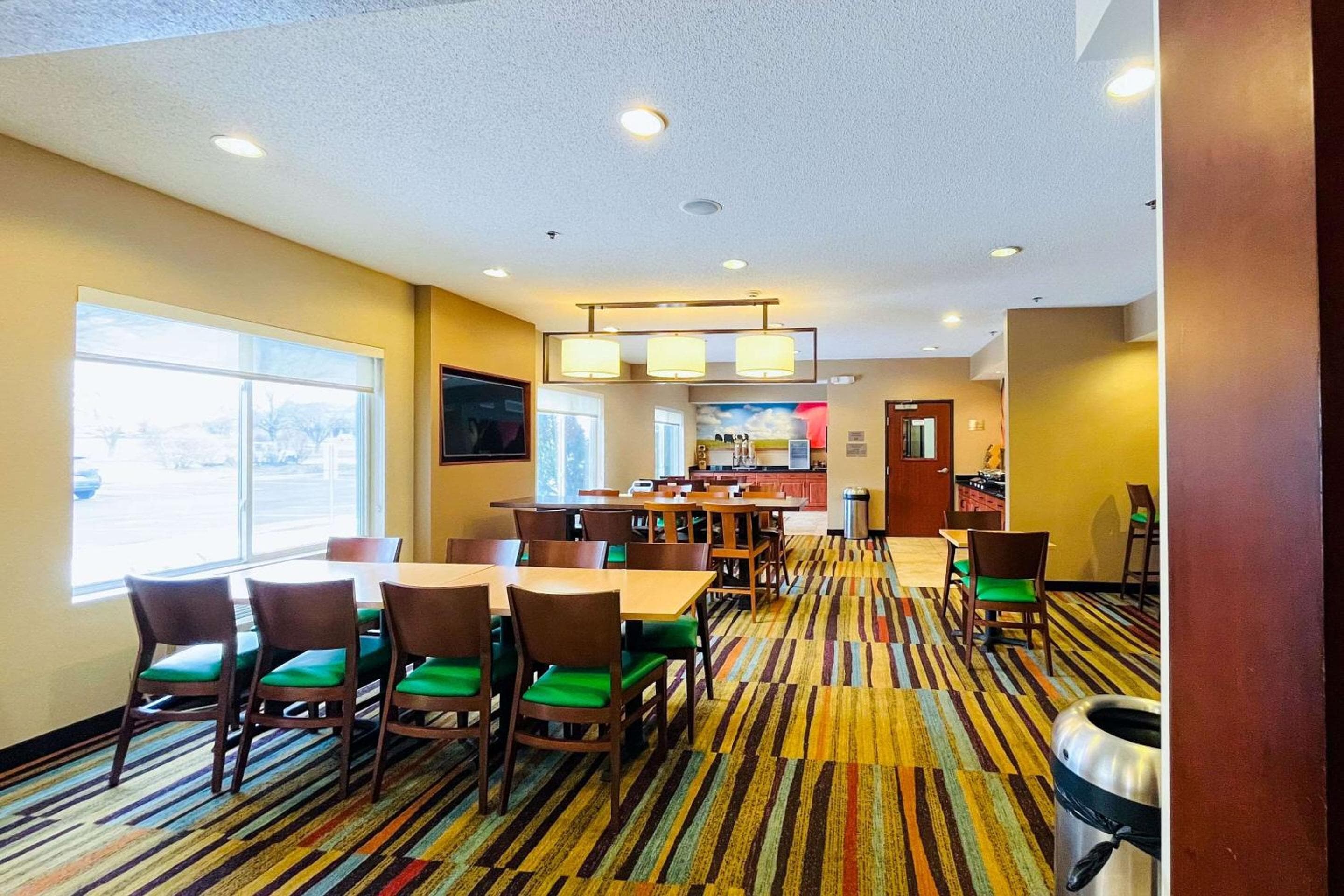 Comfort Inn & Suites Olathe - Kansas City