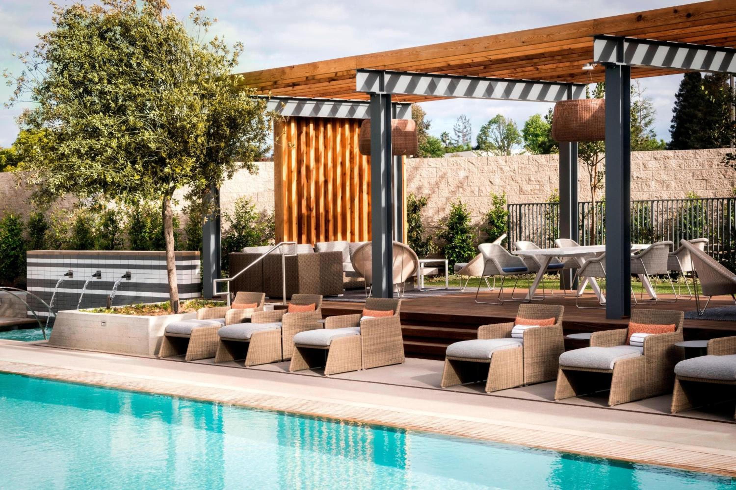 Hotel Nia, Autograph Collection