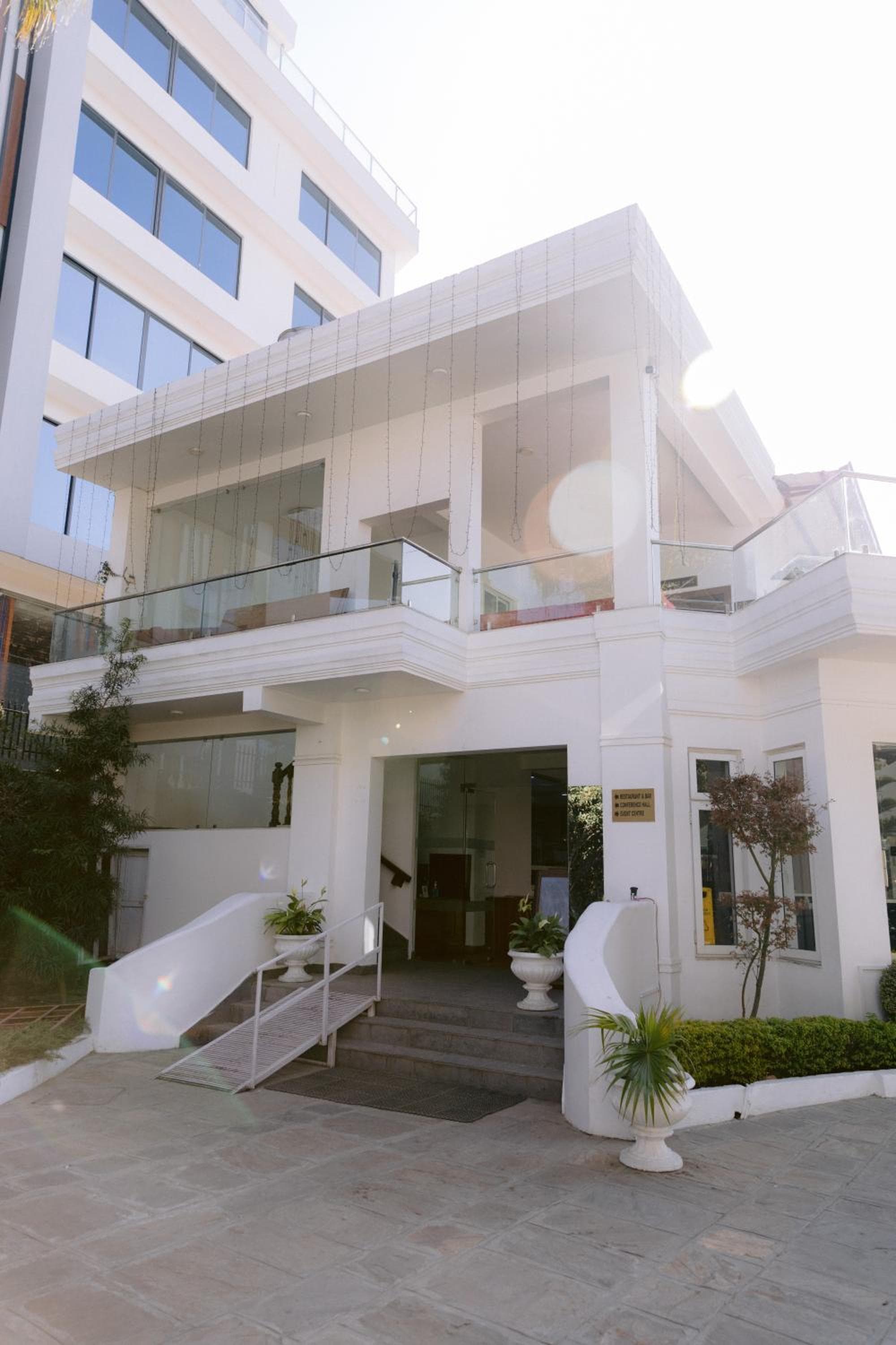 Aranya Boutique Hotel