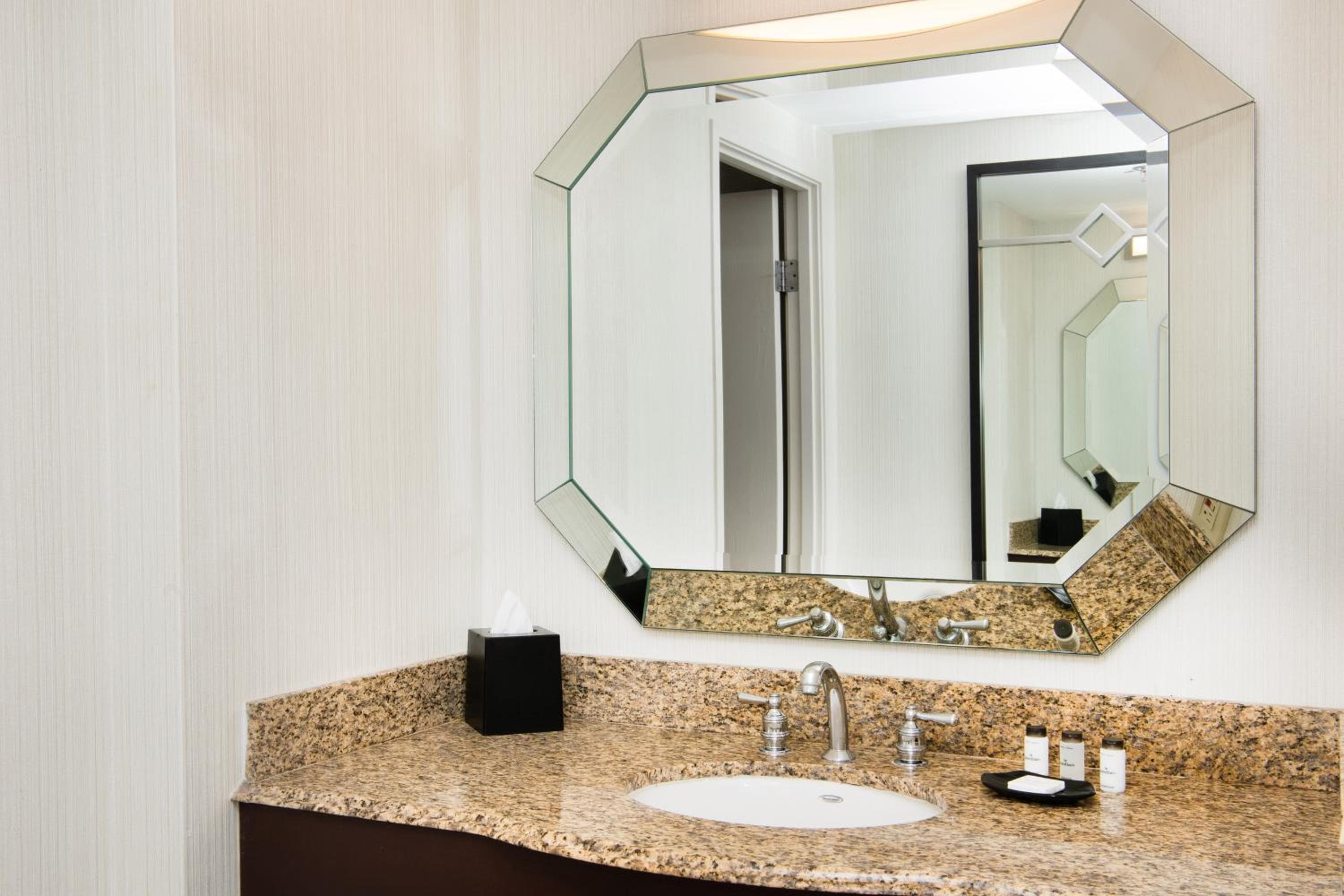 Sheraton Mission Valley San Diego Hotel