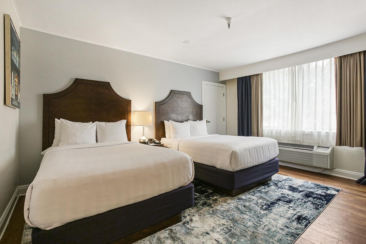 St Charles Inn, Superior Hotel
