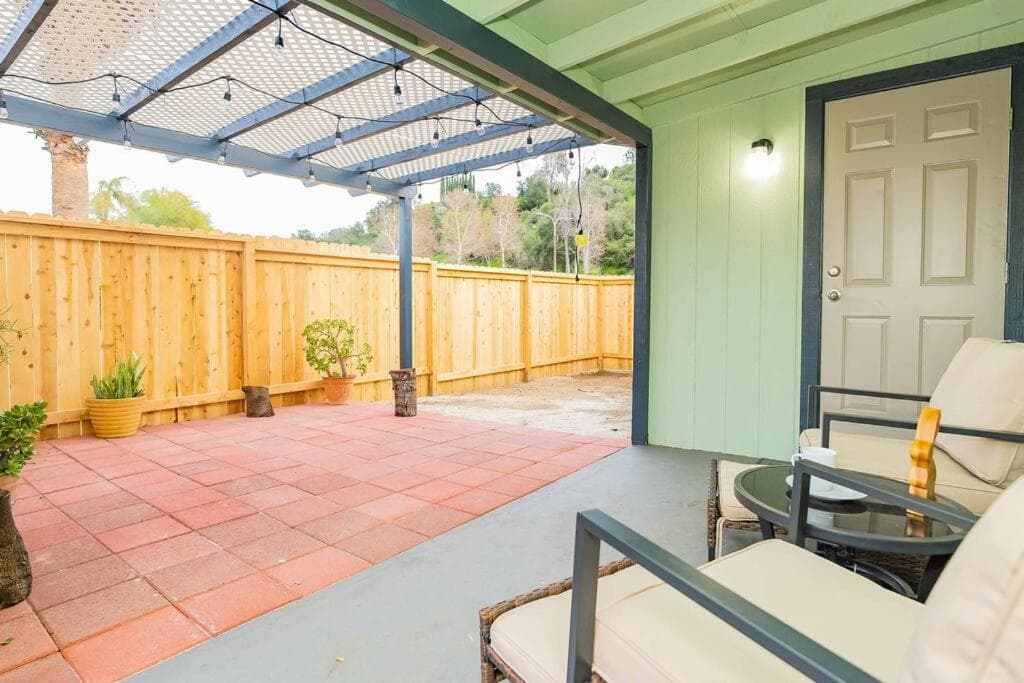 Stylish 2B2B country style house