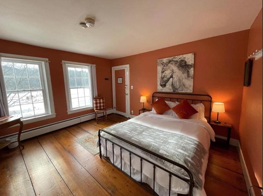 Stone Hearth Inn and Eatery