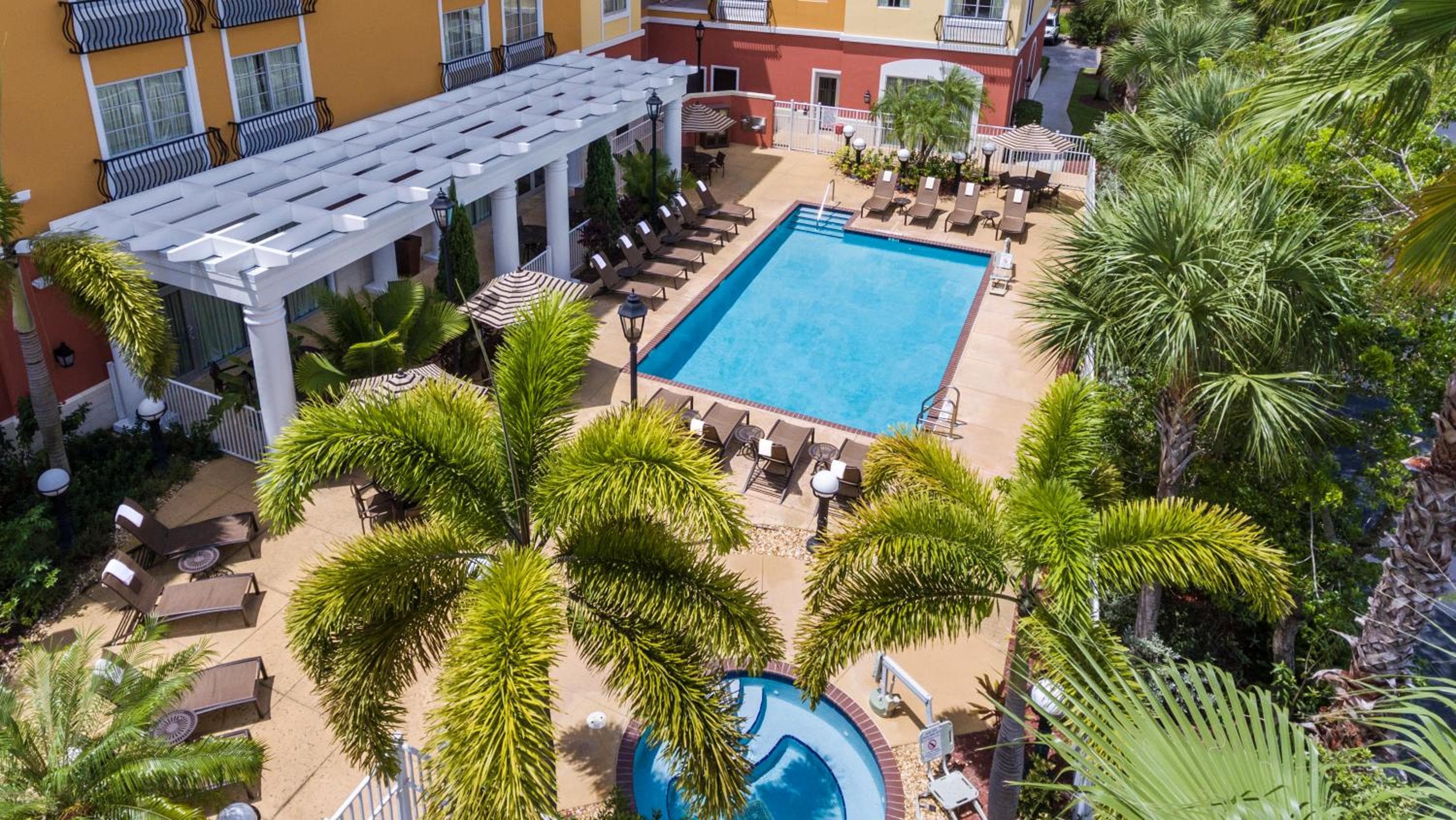 Hyatt Place Fort Myers Estero - Newly Renovated