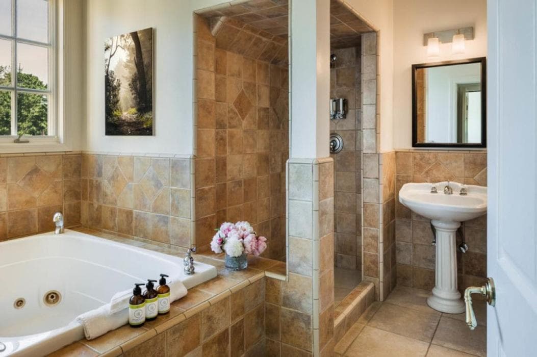Seal Cove Inn