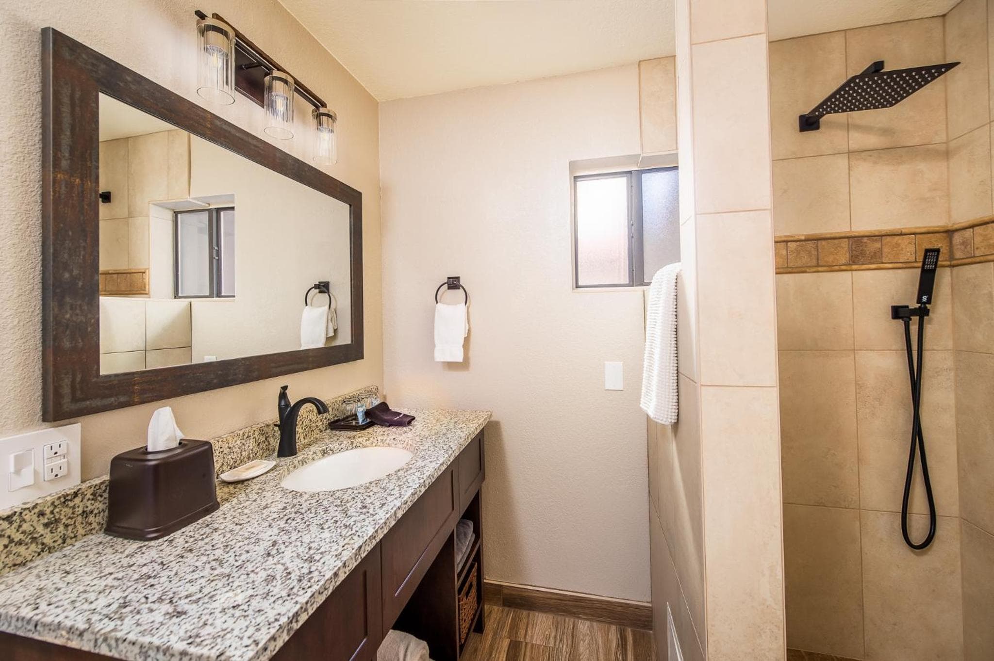Whispering Creek Bed & Breakfast