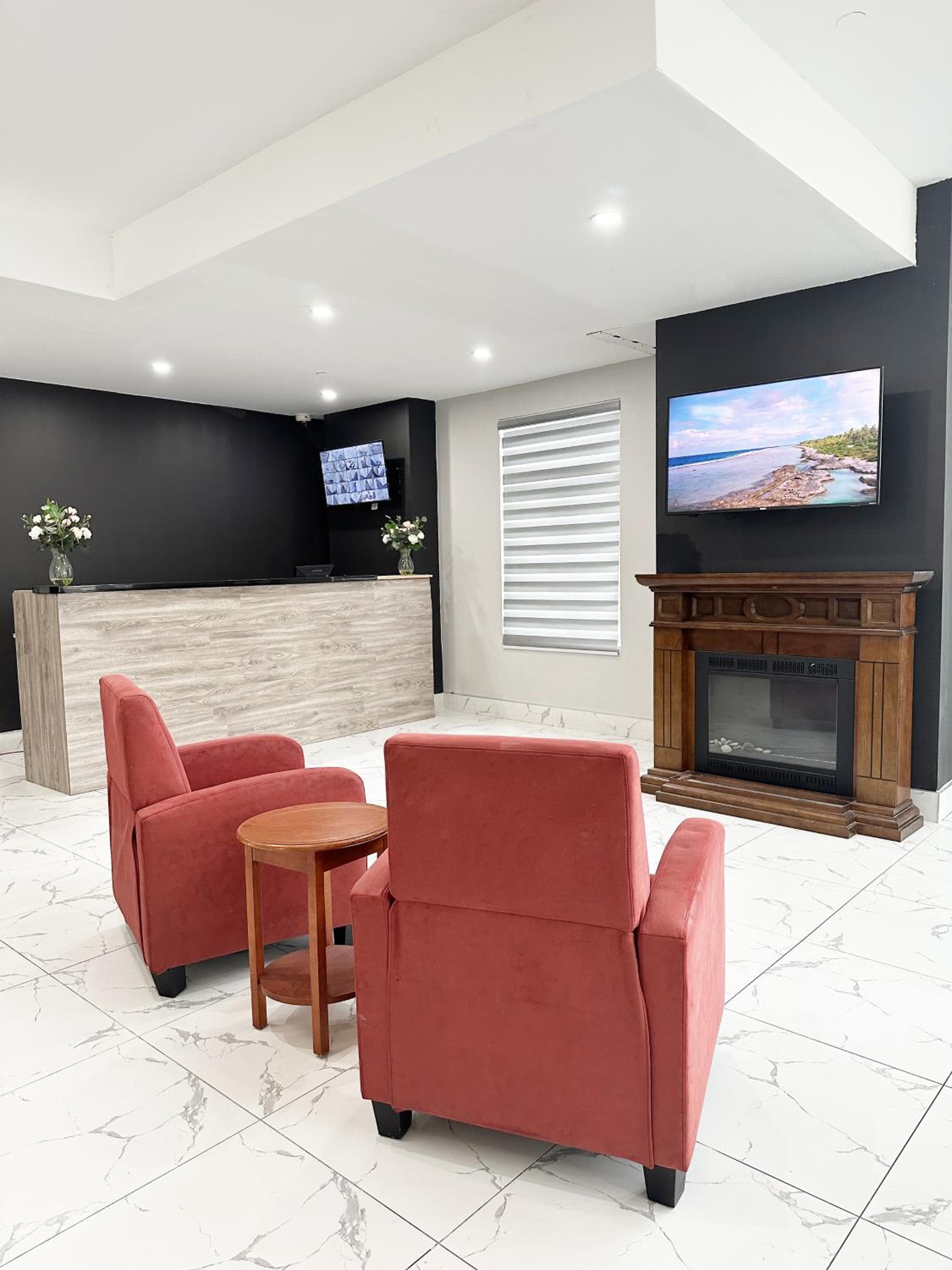 Premier Inn & Suites - Downtown Hamilton