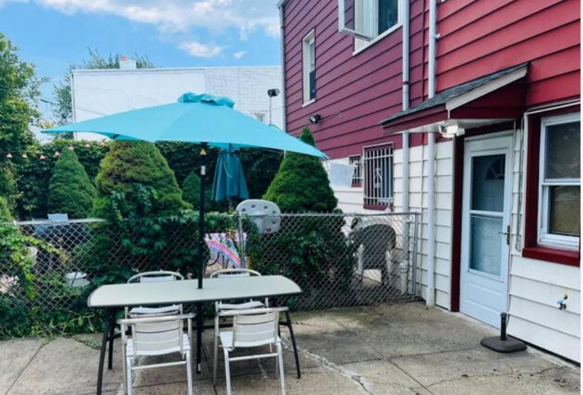 Cozy Apartments close to New York City