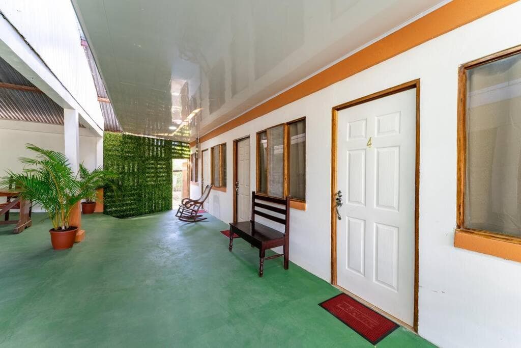 Hotel El Cocobolo Food&Rest Room 1 B&B WiFi AC Pkg Free Swimmingpool