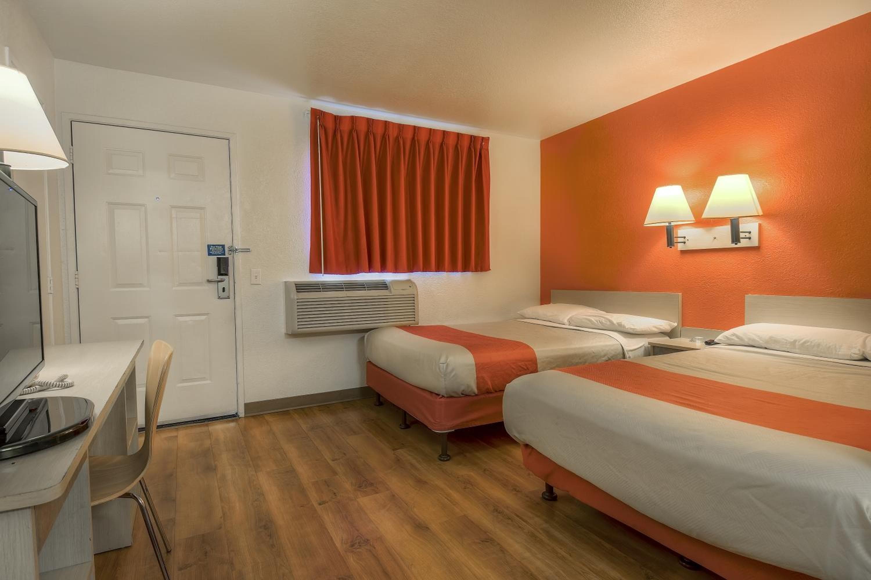 Motel 6 Chino, CA - Los Angeles Ontario