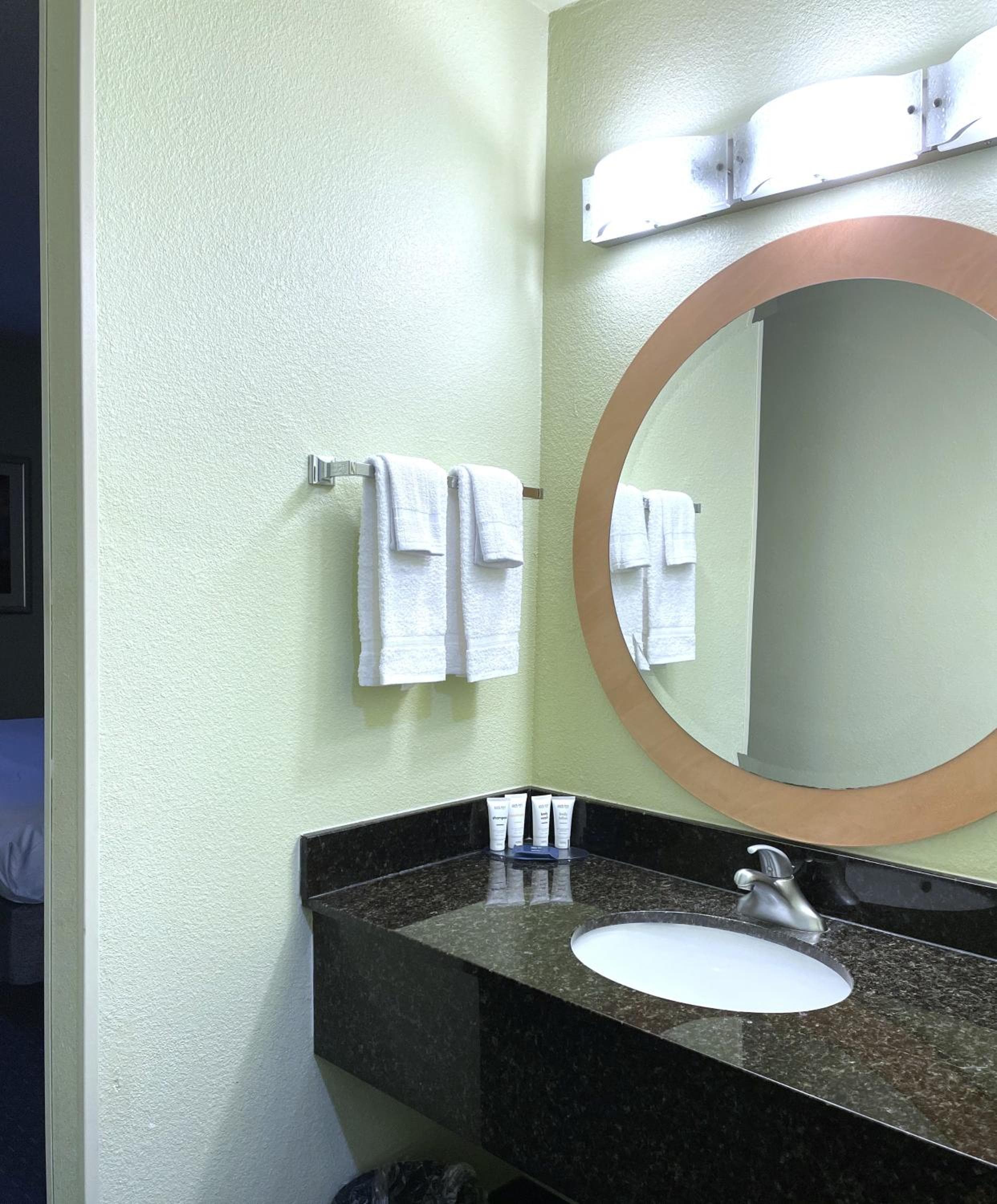 Park Inn by Radisson Albany