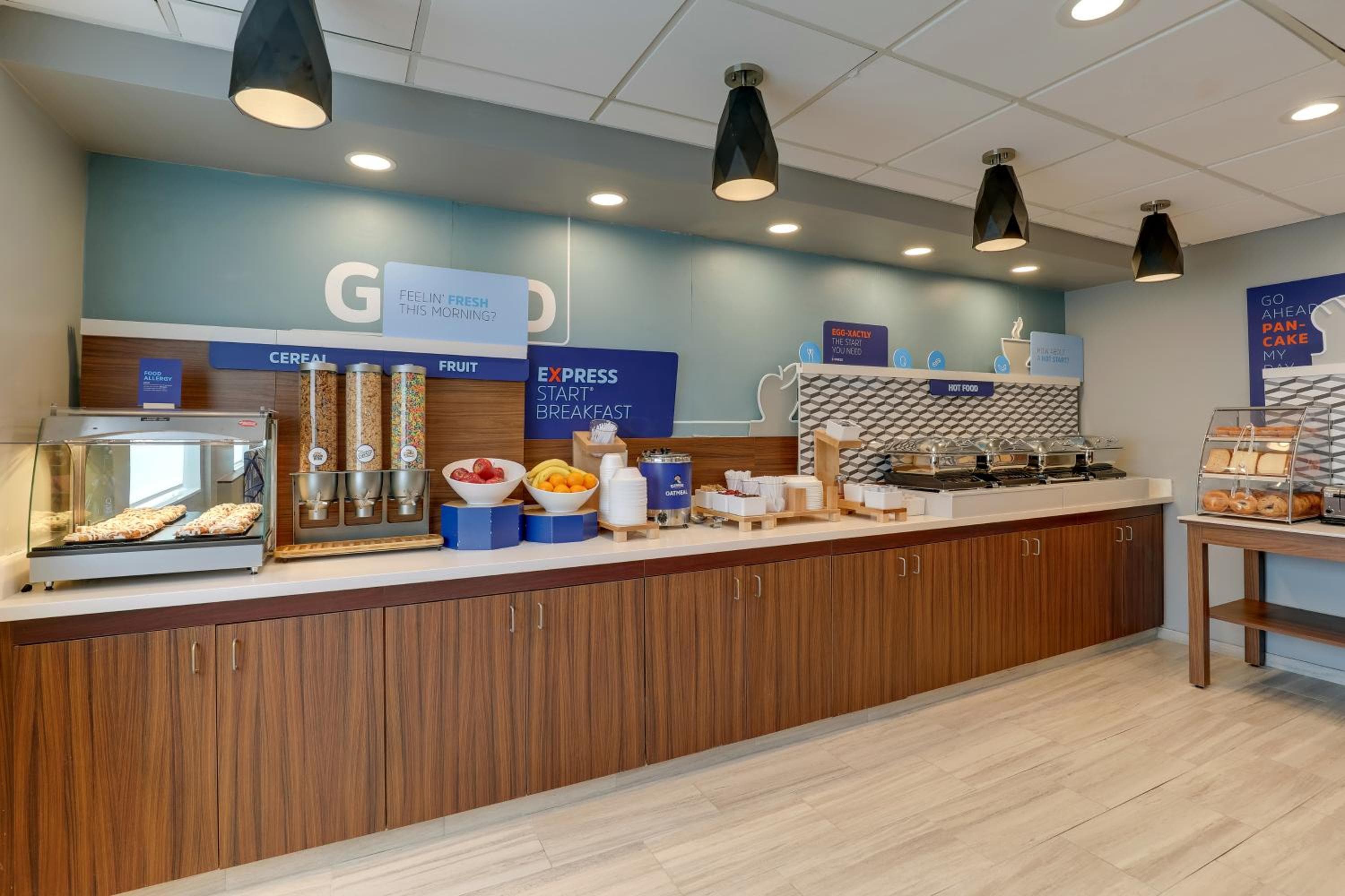 Holiday Inn Express Kenner - New Orleans Airport by IHG