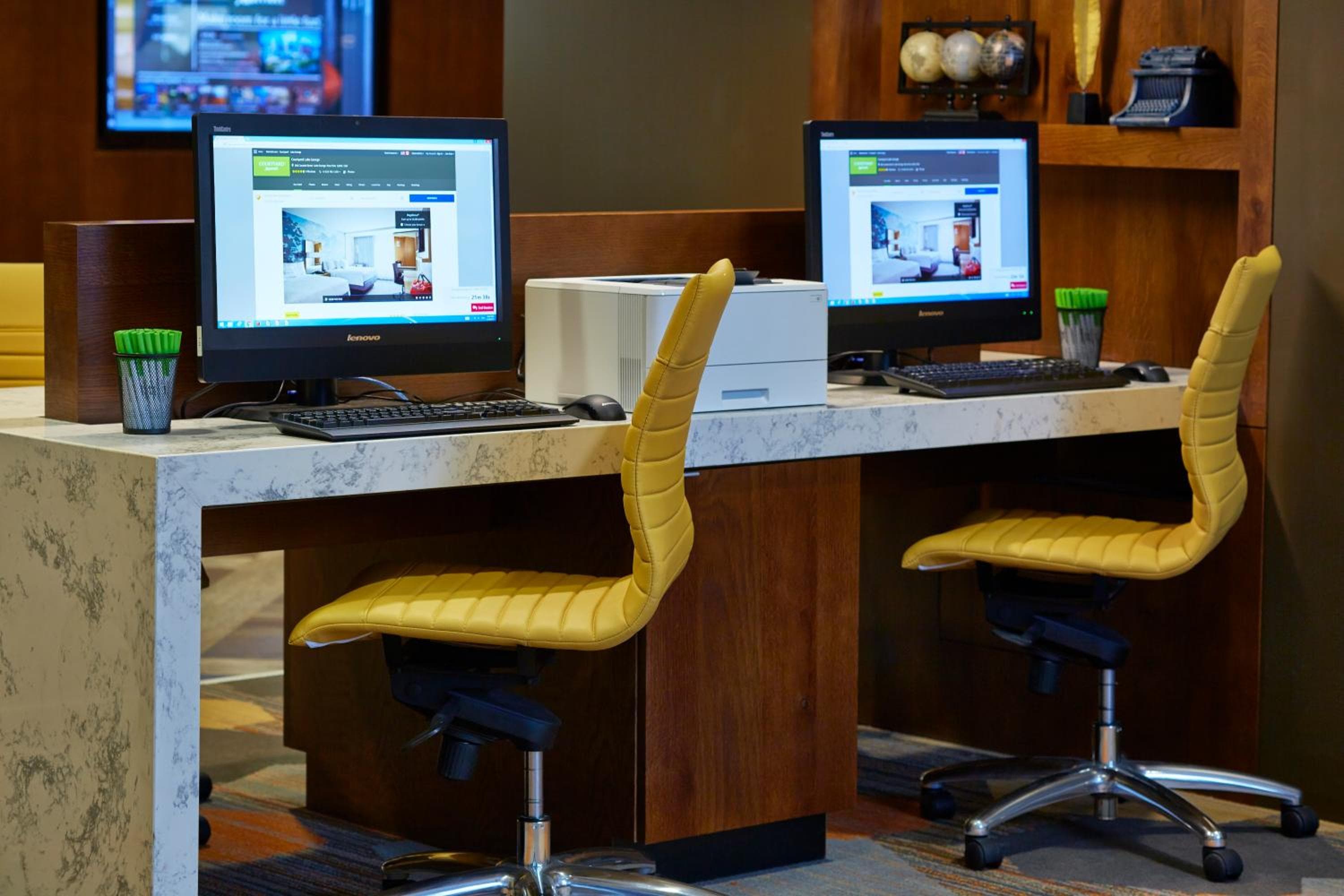 Courtyard by Marriott Lake George
